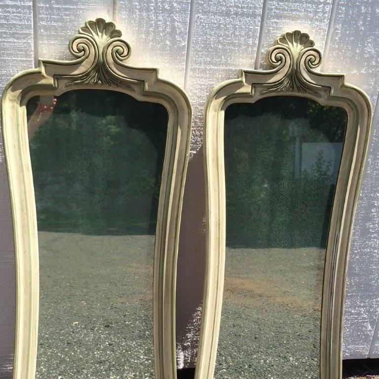 Pair of Hollywood Regency Mirrors For Sale at 1stDibs