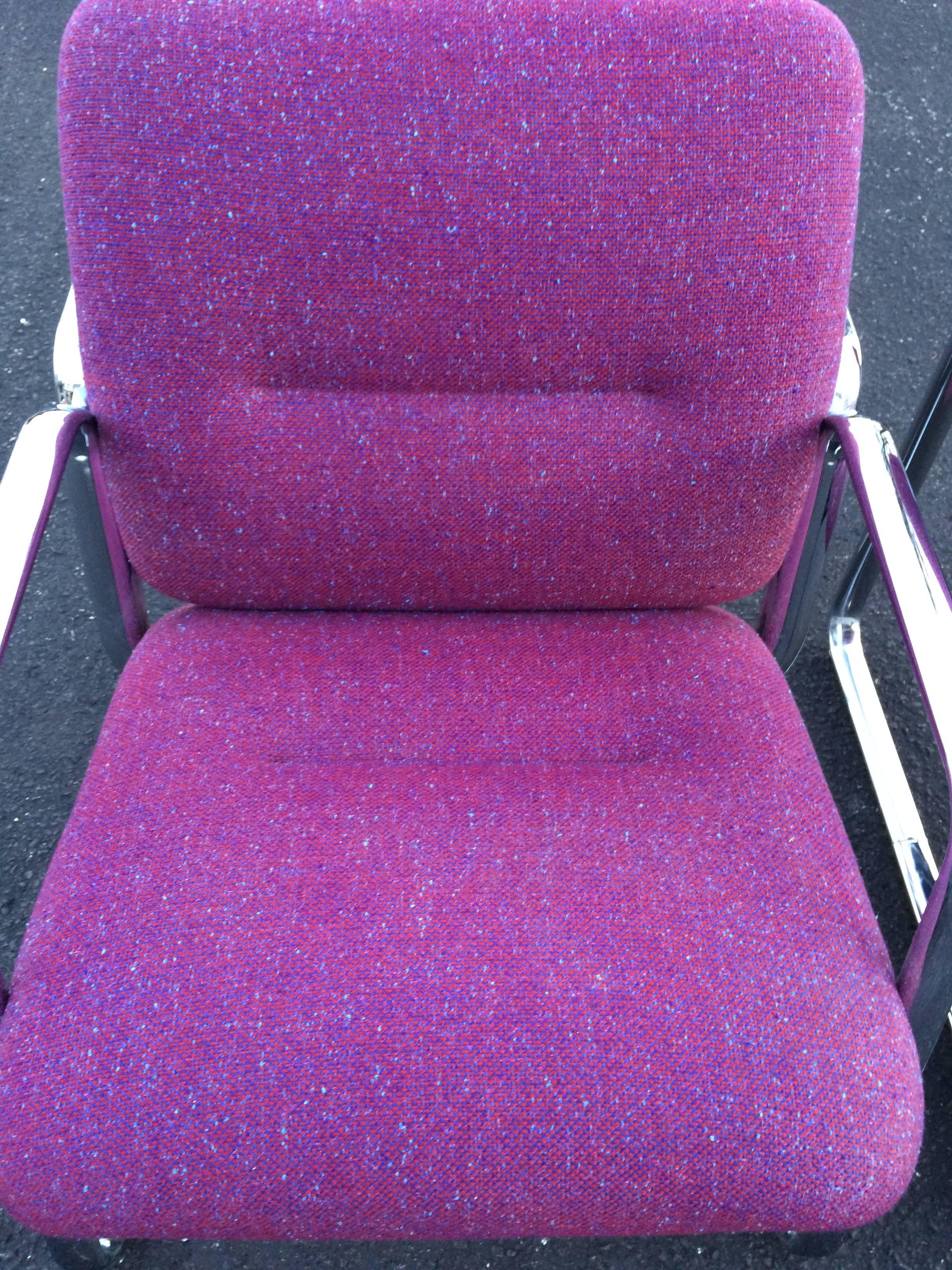 Pair of Chrome Steelcase Chairs in Violet In Excellent Condition For Sale In Redding, CT