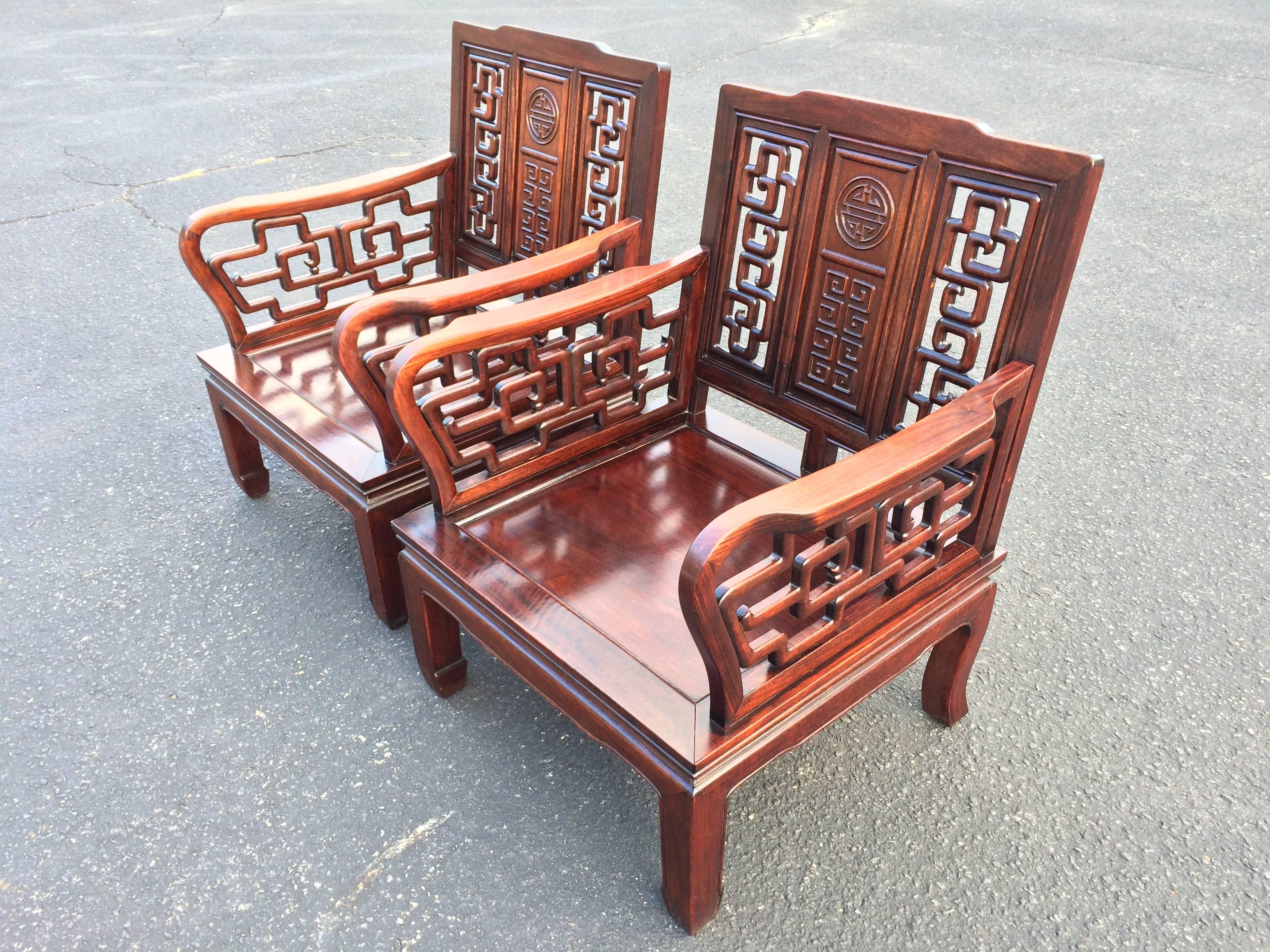 Antique carved Chinese Chippendale rosewood. Gorgeous intricate carving. Comes with two original loose cushions.