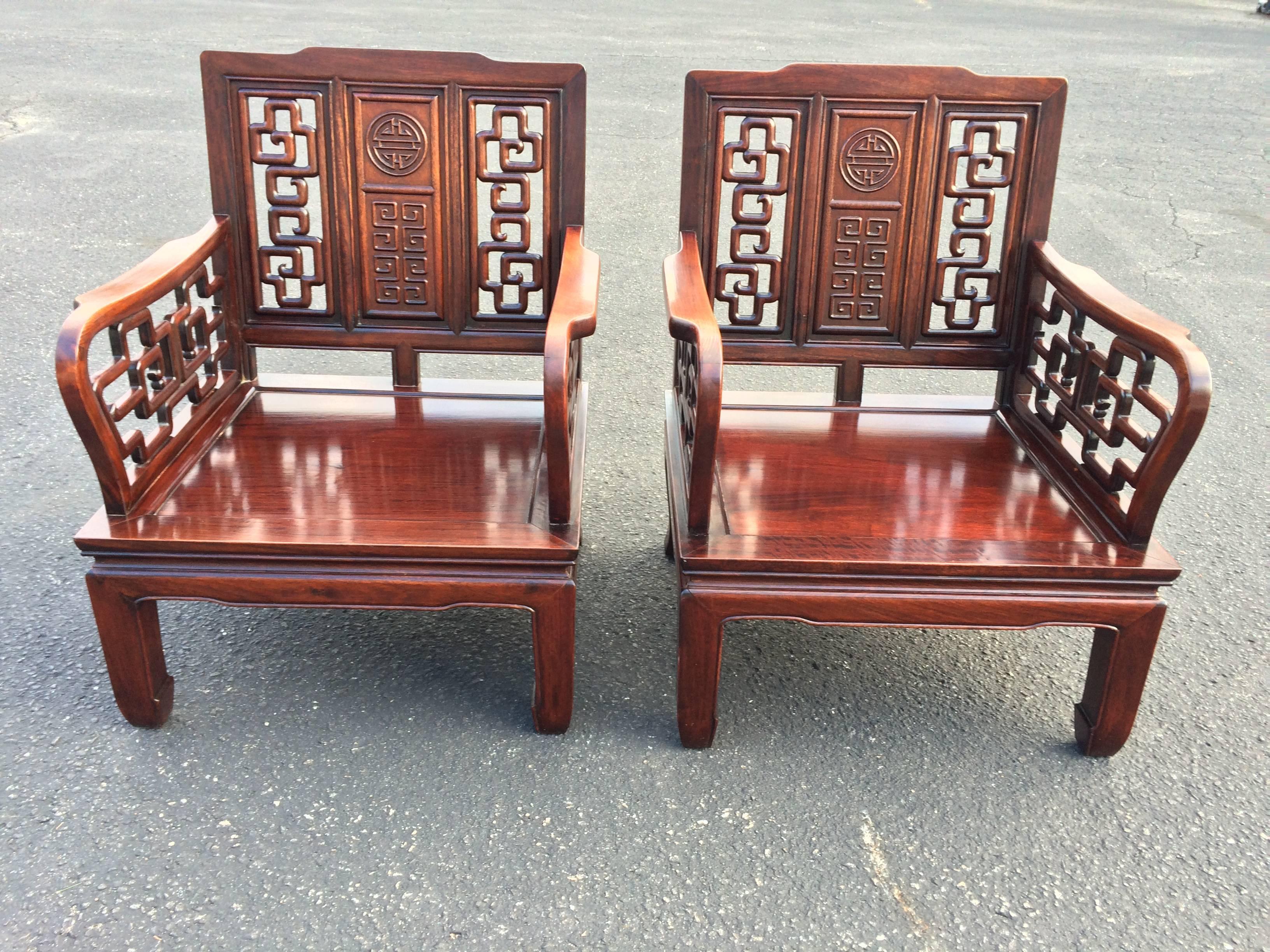 Antique Carved Chinese Chippendale Rosewood In Excellent Condition In Redding, CT