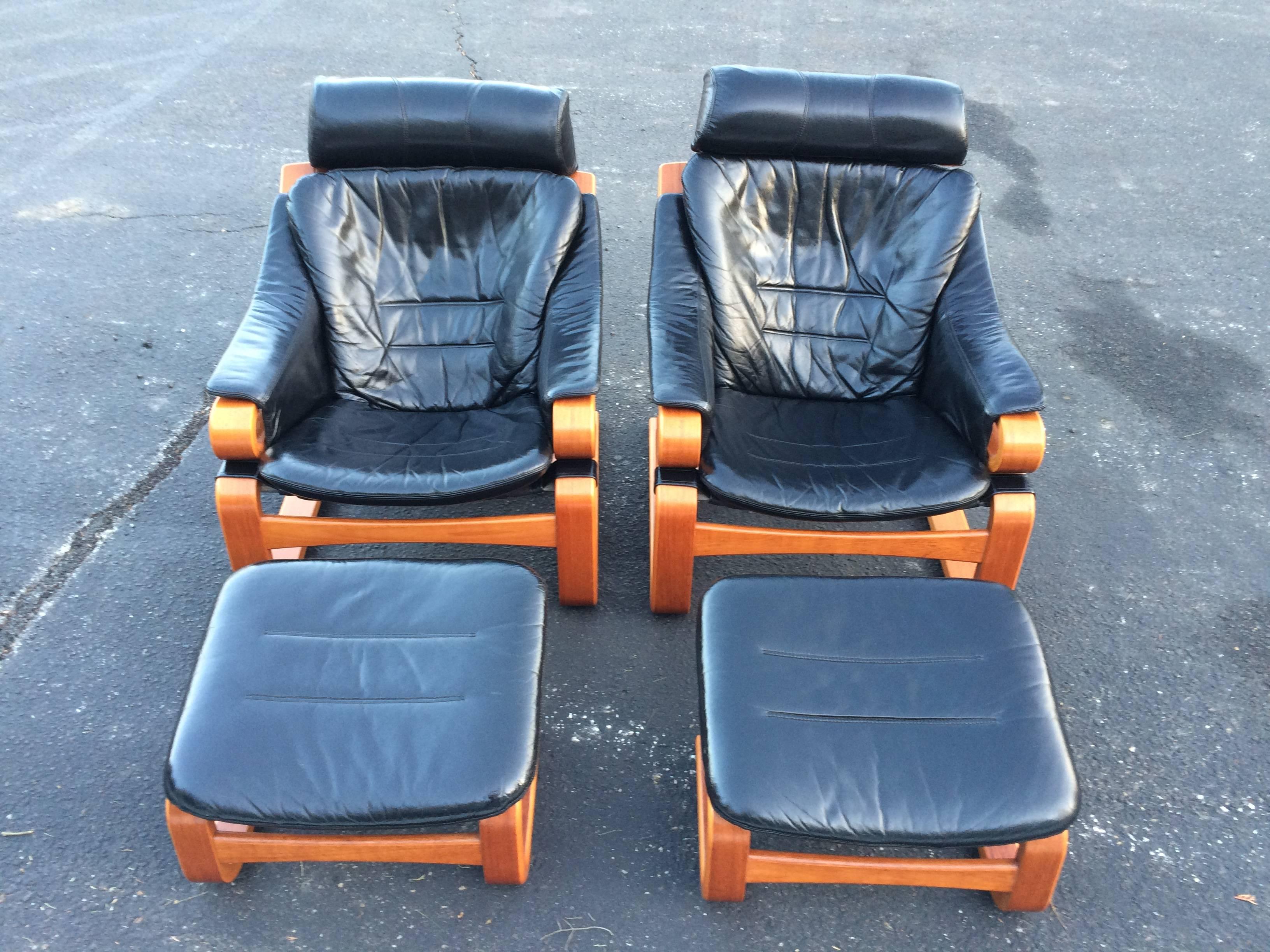 Mid-Century Modern Pair of Danish Modern Leather Lounge Chairs with Ottomans