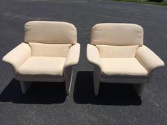Pair of 1980's Saporiti Style Modular Lounge Chairs.