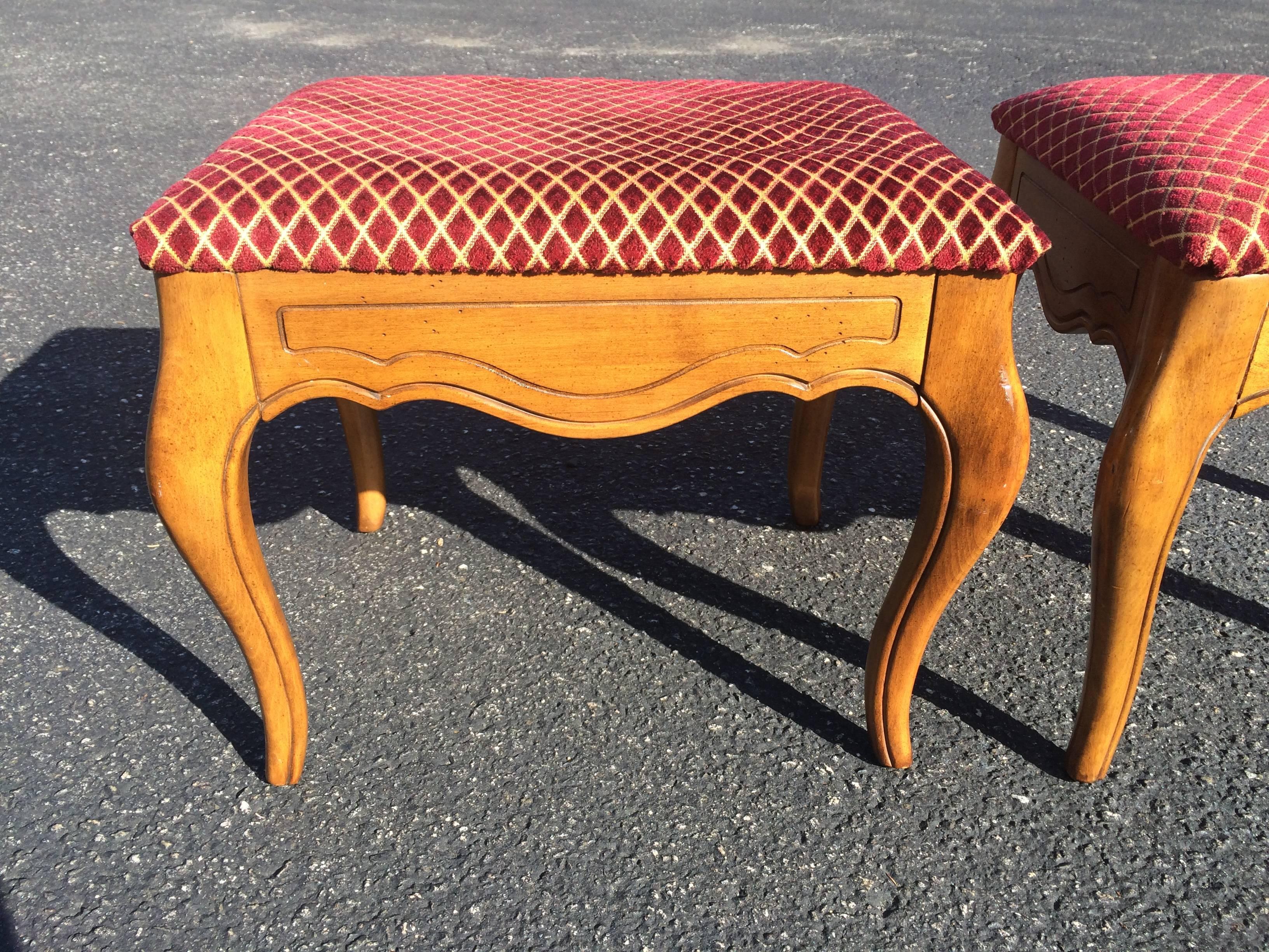 Pair of Ethan Allen Stools In Good Condition In Redding, CT
