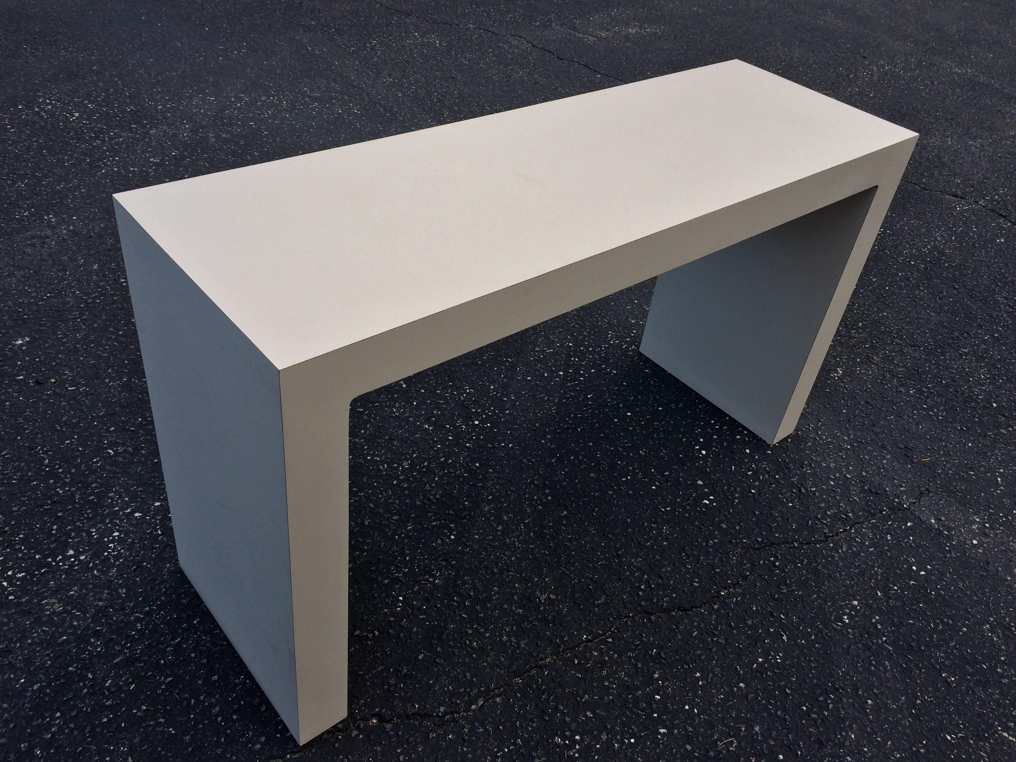Mid-Century Modern Mid-Century off-White Parsons Table