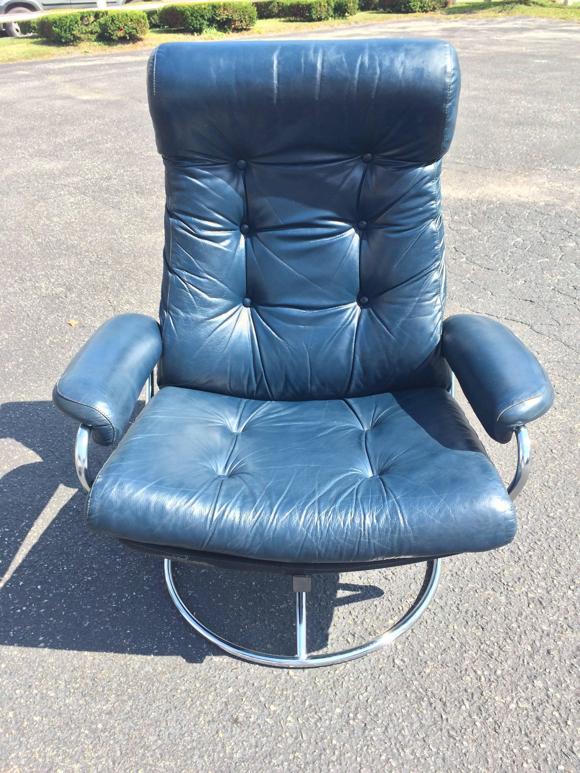 Mid-20th Century  Leather Recliner Lounge Chair and Ottoman in Blue