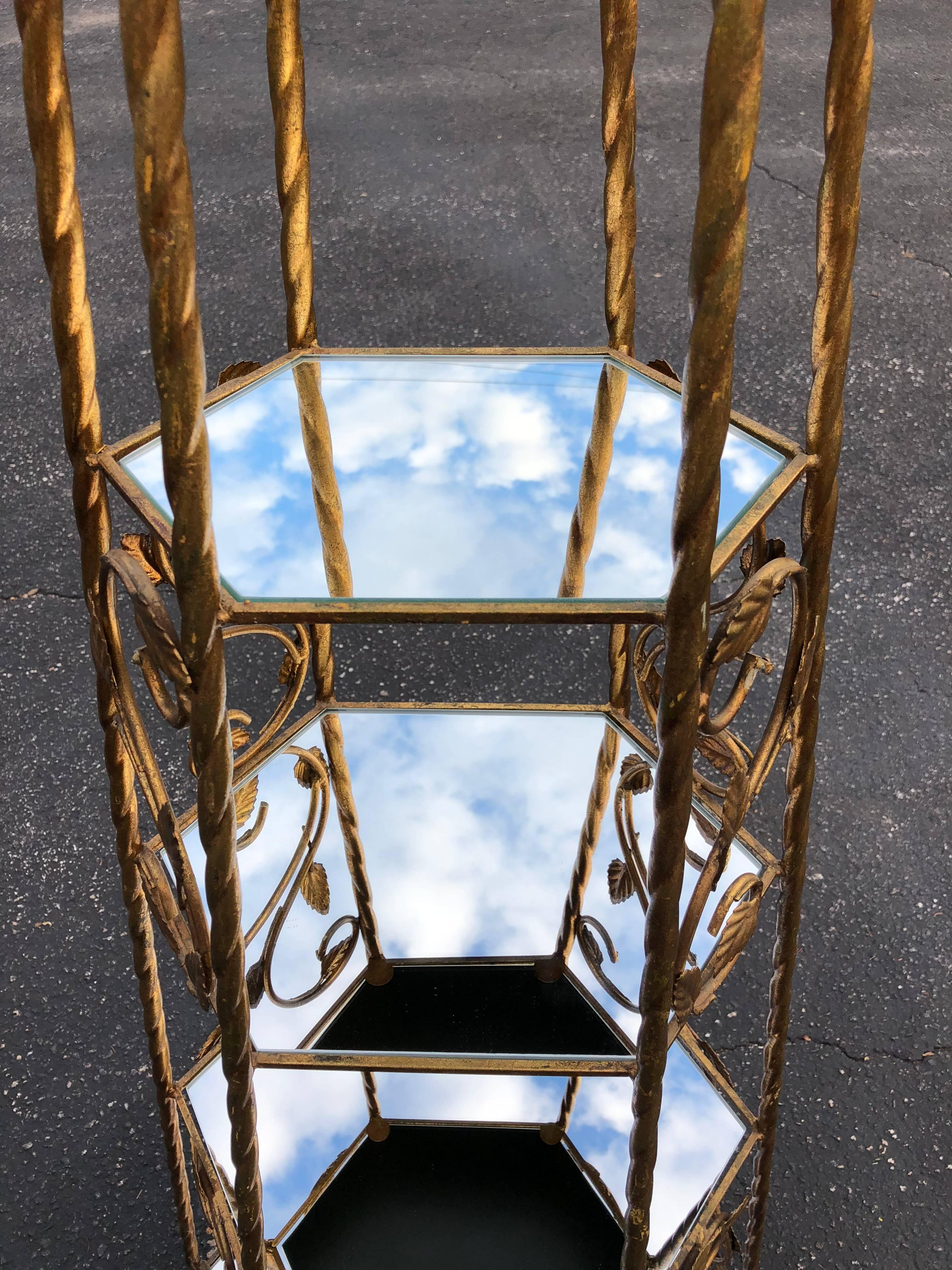 Italianate Gilded Etagere with Mirrored Shelves 1