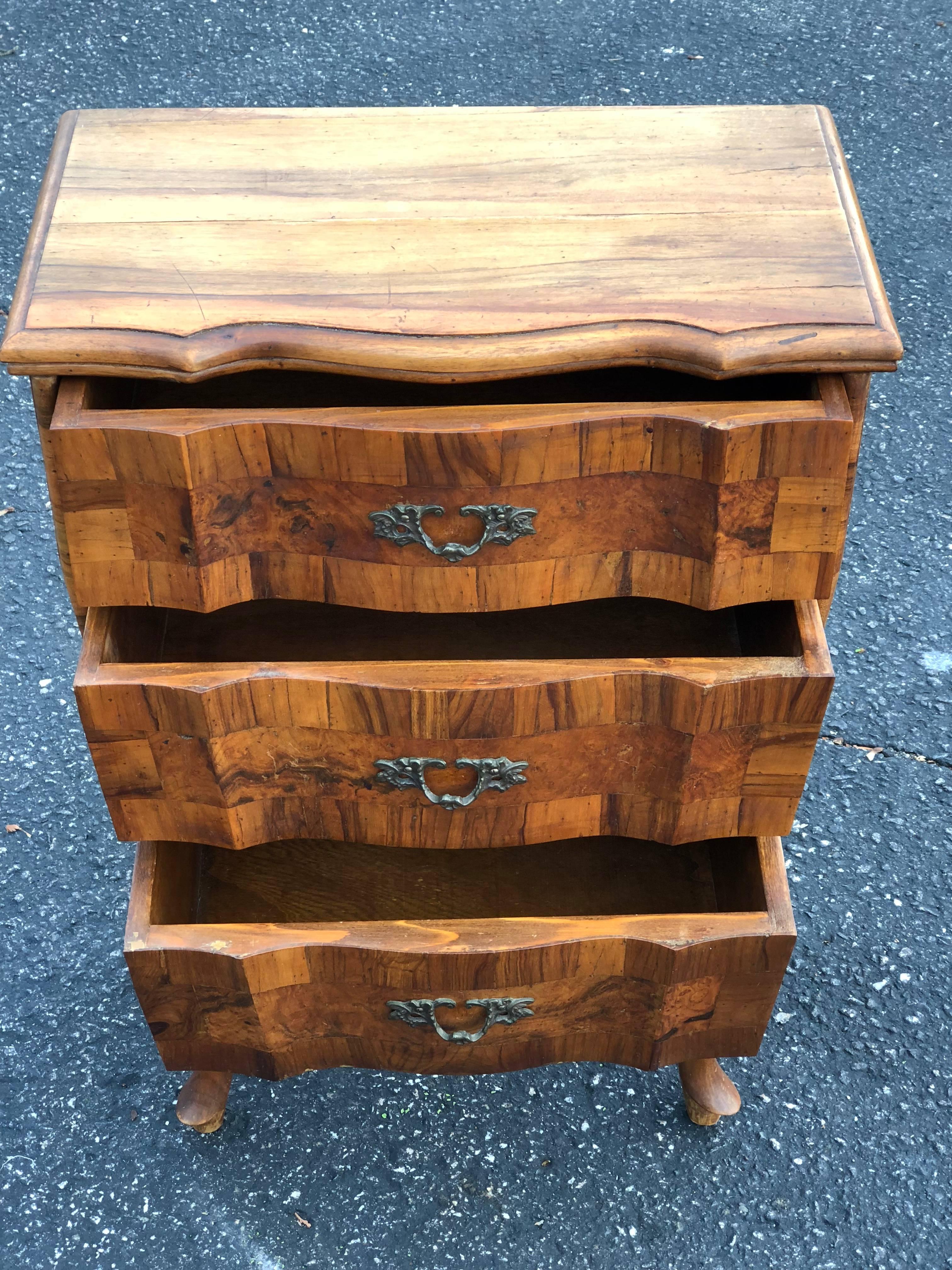 Italianate Olive Wood and Fruit Wood Chest of Drawers 3