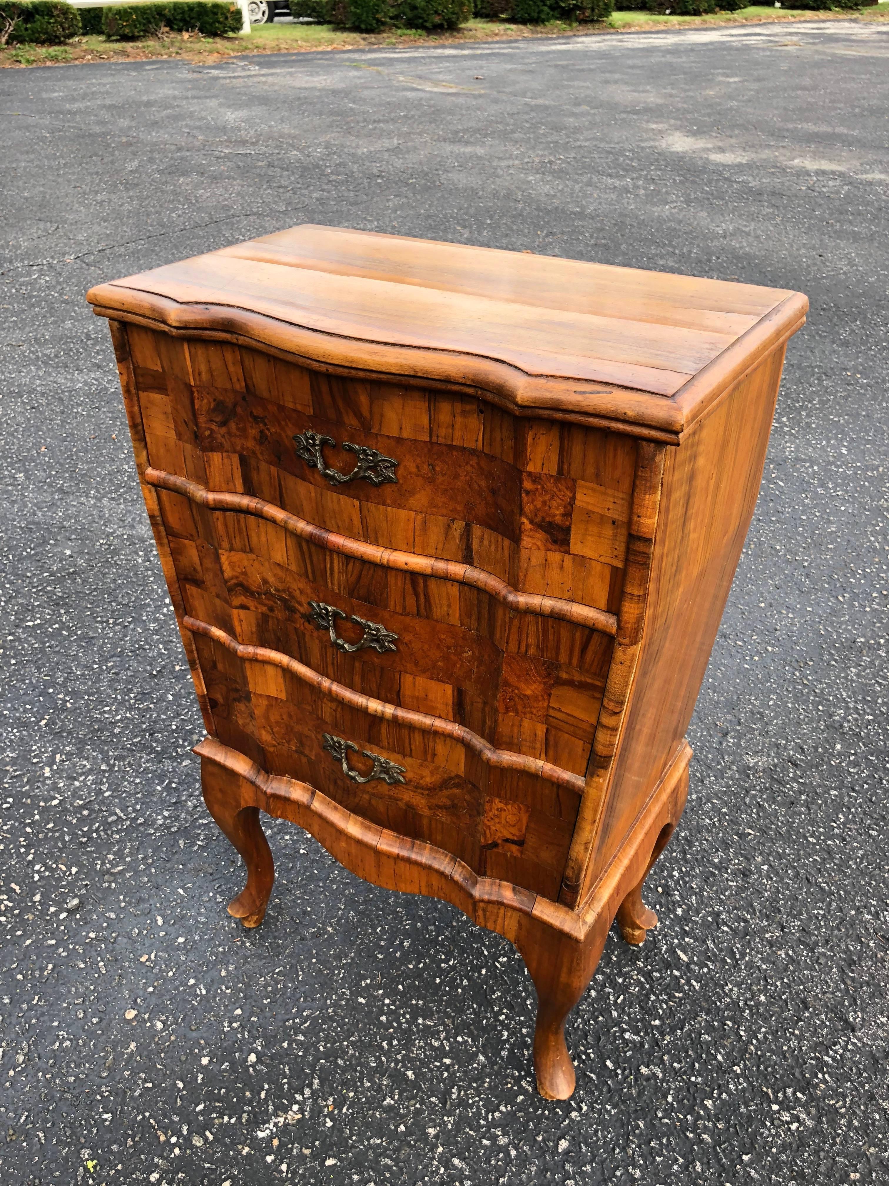 Italianate Olive wood Fruit wood Chest of Drawers. Three drawers make up this sweet diminutive piece. Perfect for boudoir or bathroom. Paper label on back that says Firenze. this item parcel ships for $55.