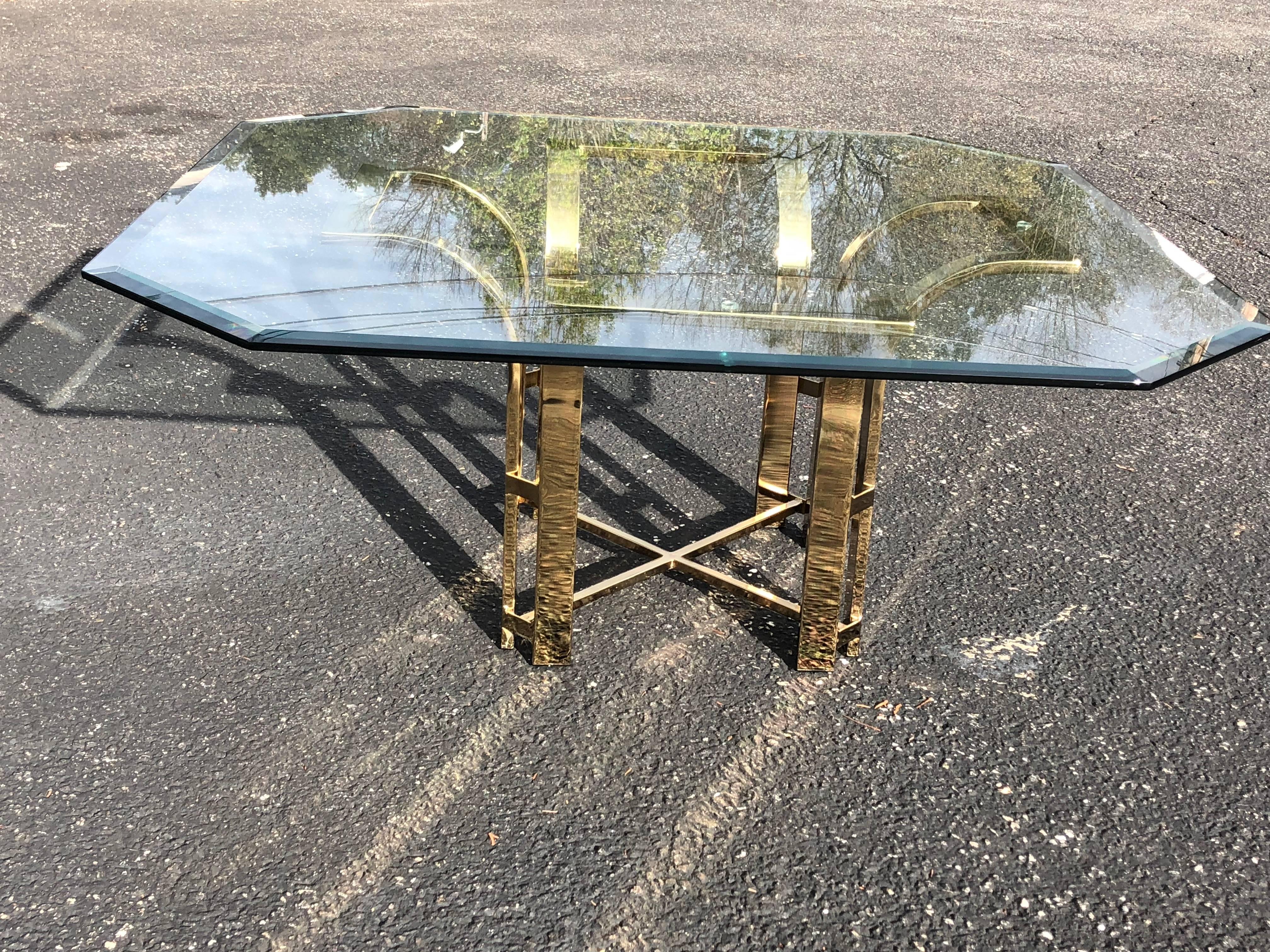 Hollywood Regency Brass and Glass Coffee Table In Good Condition In Redding, CT