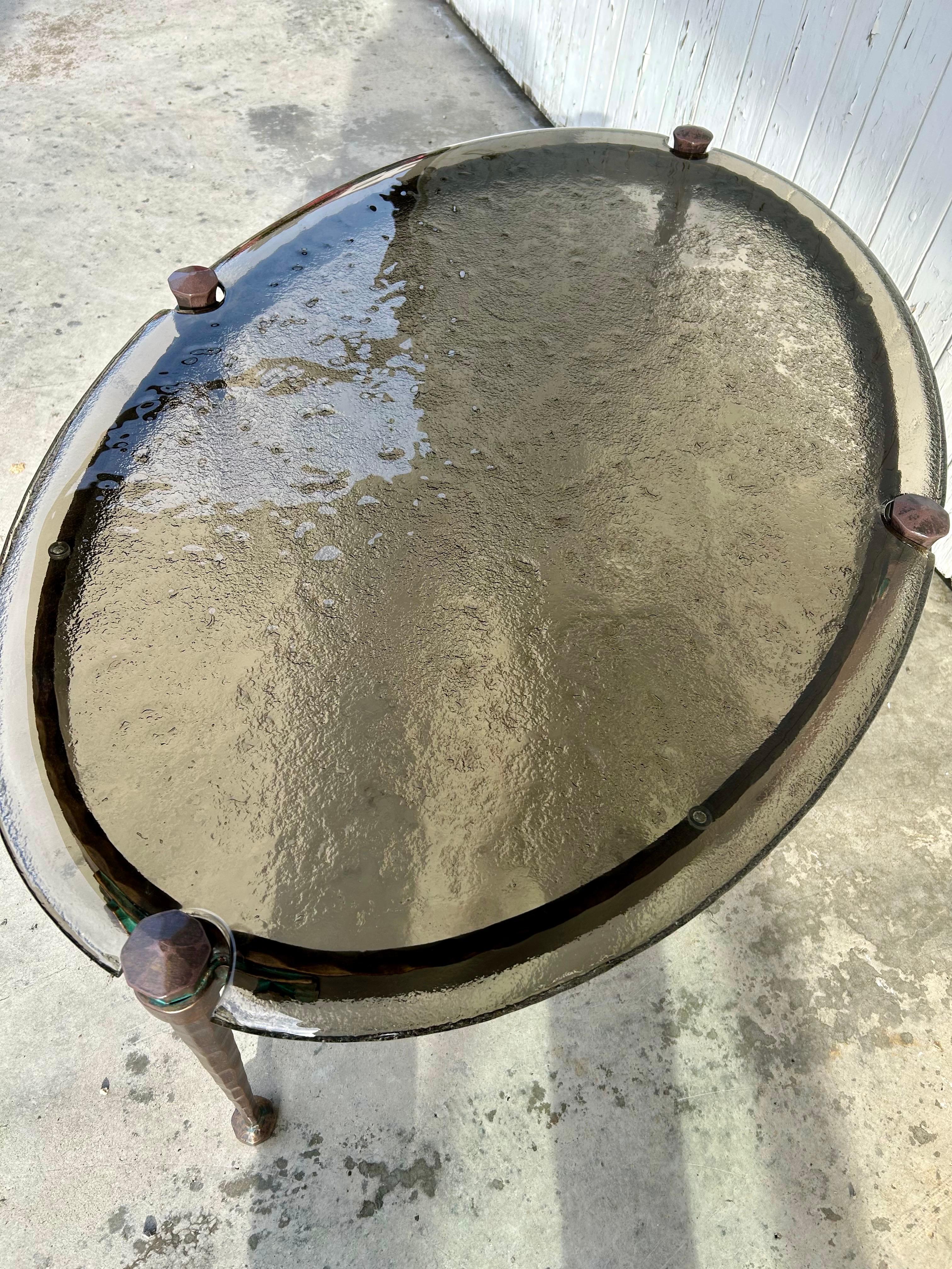 Table basse brutaliste en bronze et verre moulé par Lothar Klute, Allemagne, années 1990 en vente 2