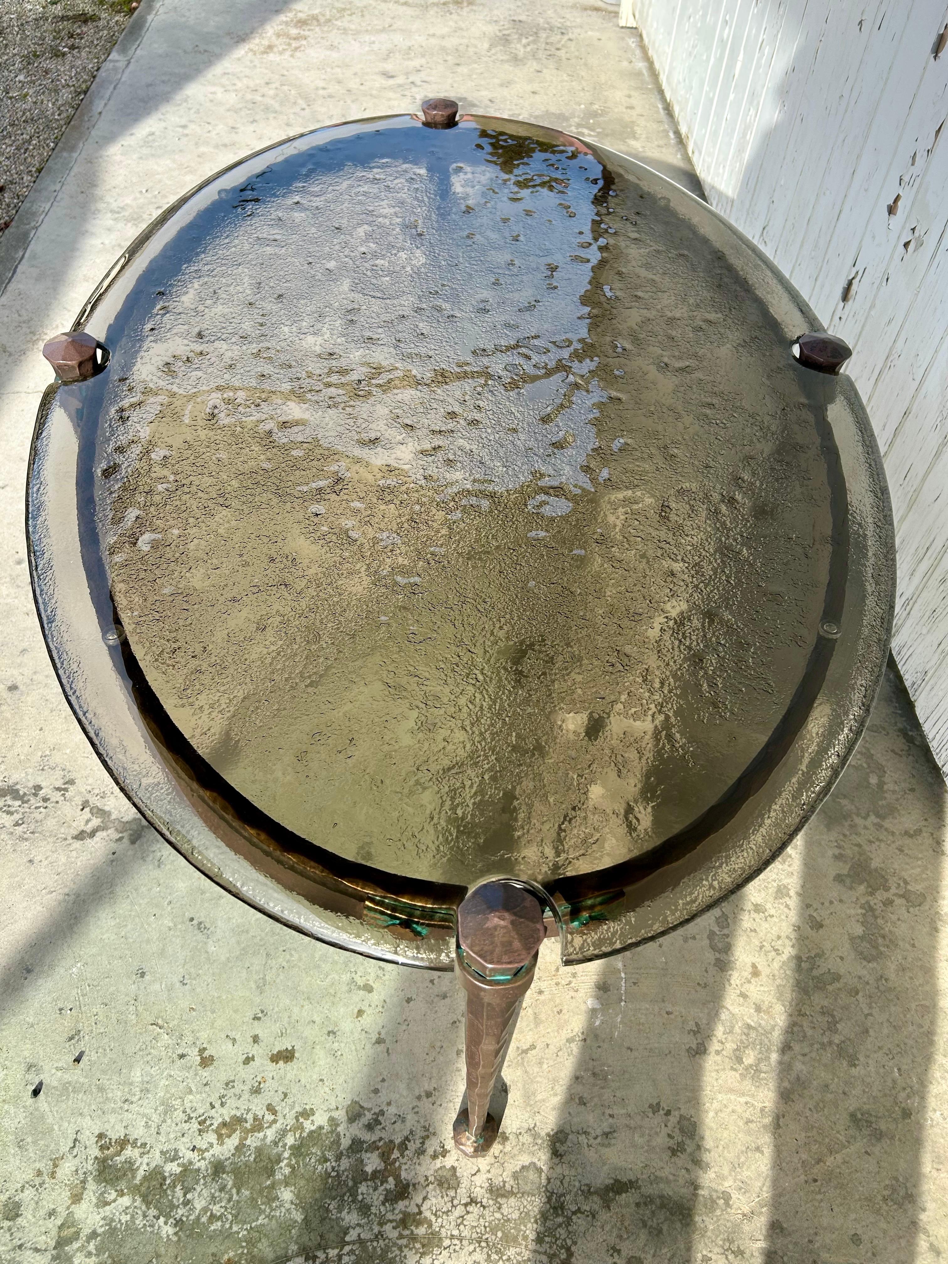 Table basse brutaliste en bronze et verre moulé par Lothar Klute, Allemagne, années 1990 en vente 4