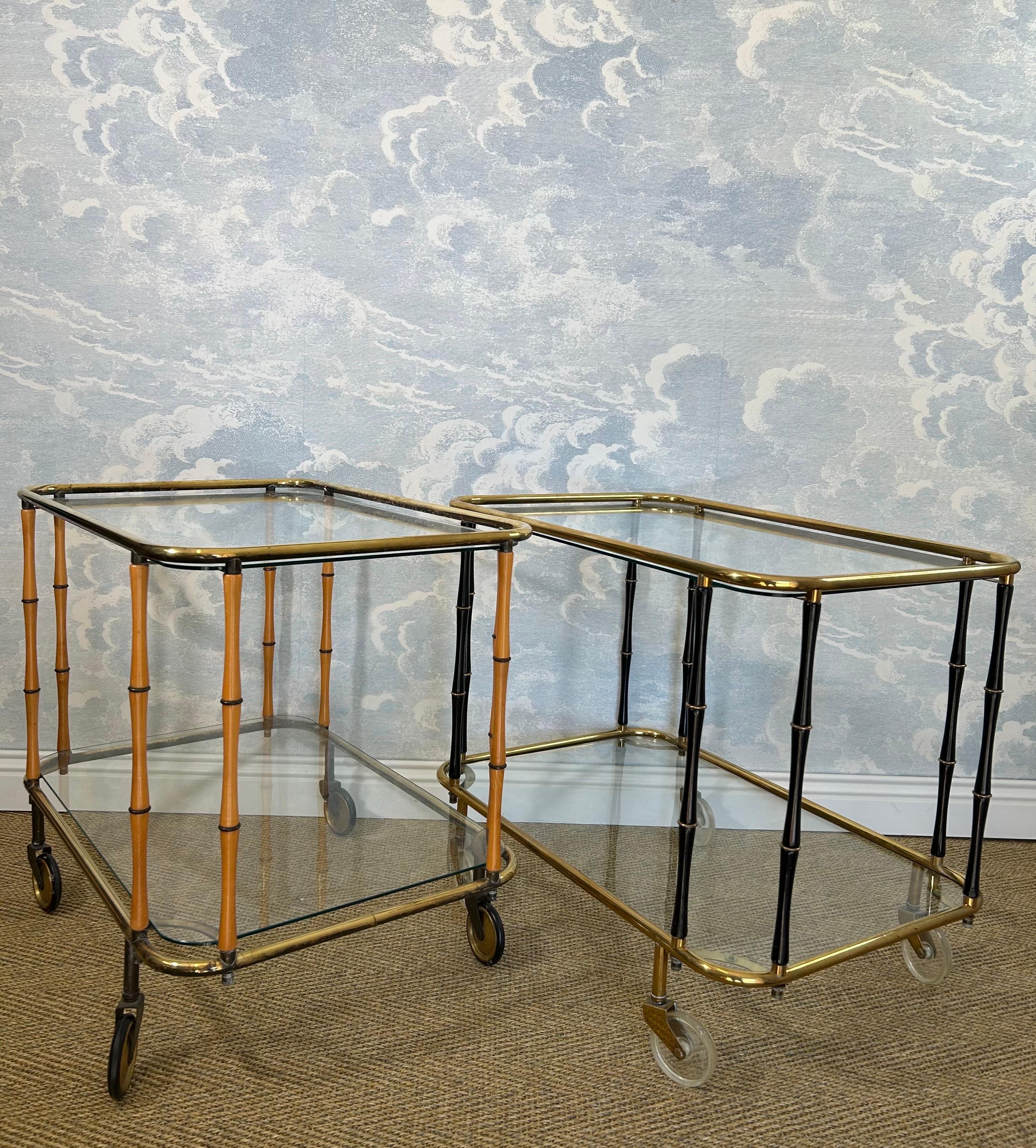 Carrito de cóctel de bambú sintético, mesa auxiliar, atr. Maison Jansen, Francia Años 60 en venta 5