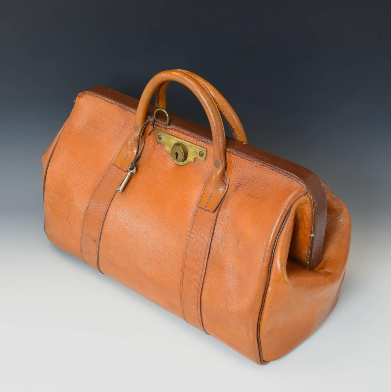 Leather Banker's Bag 1