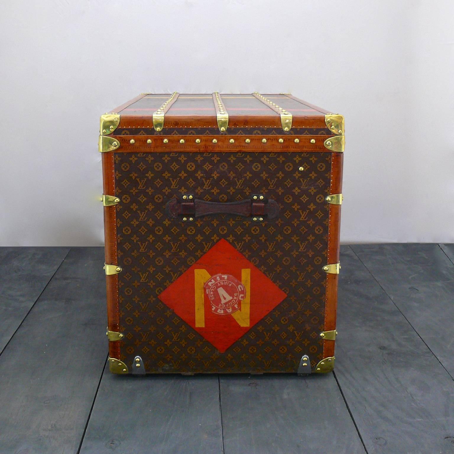 Louis Vuitton Brass Bound Courier Trunk In Good Condition In London, GB