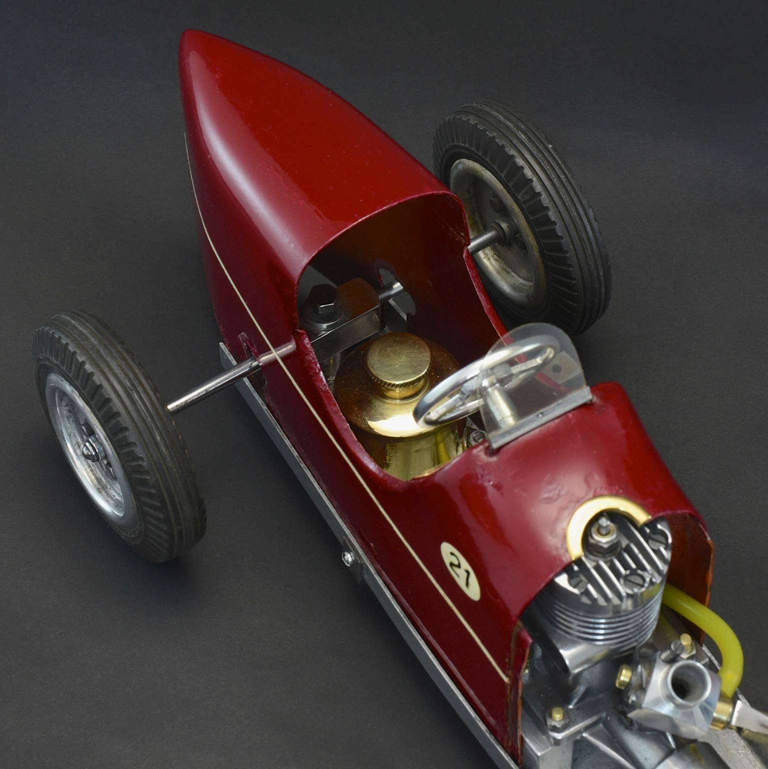 M&E 'Wasp' Bugatti-style Tether Car 1