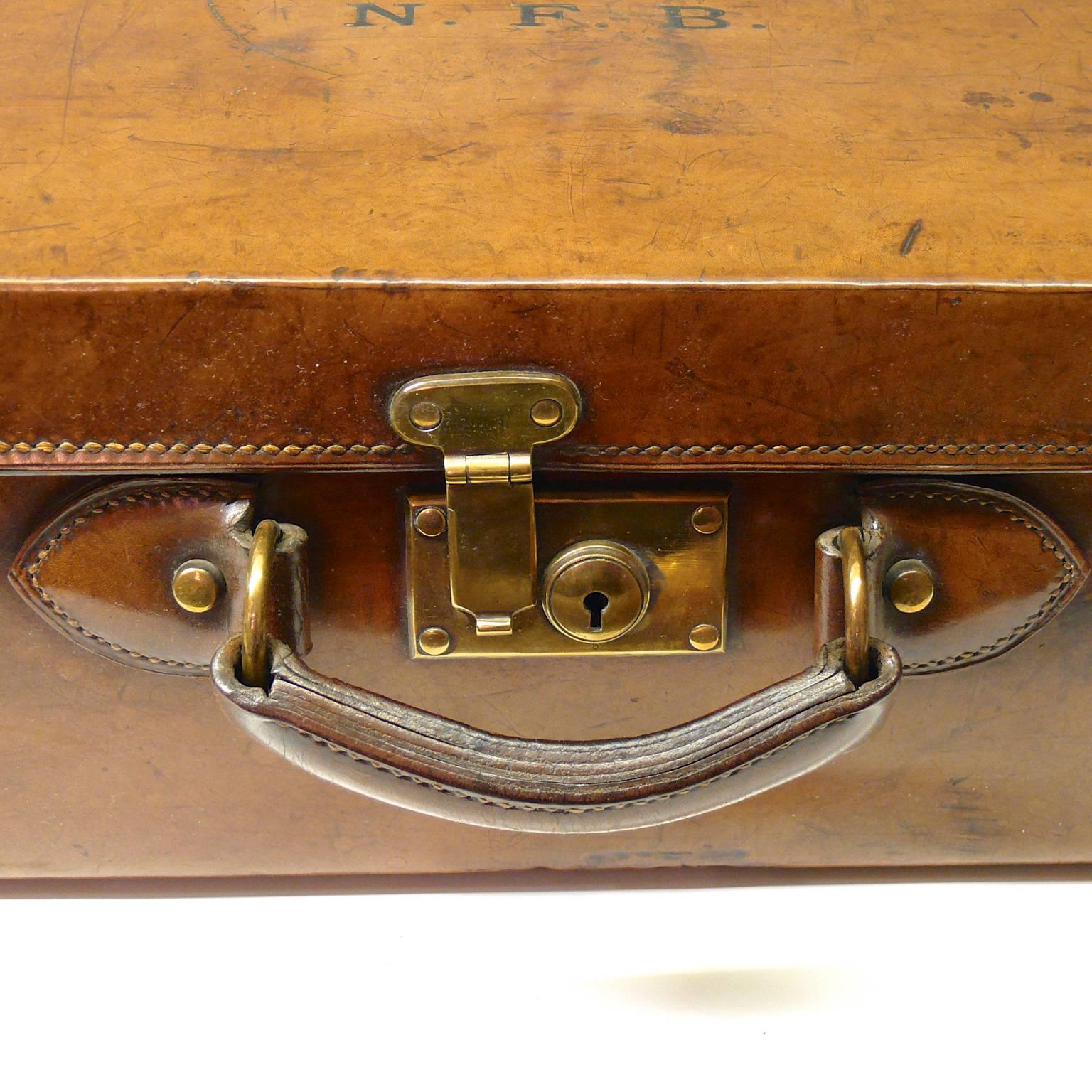 Fine Quality Vintage British Leather Suitcase c1910 2