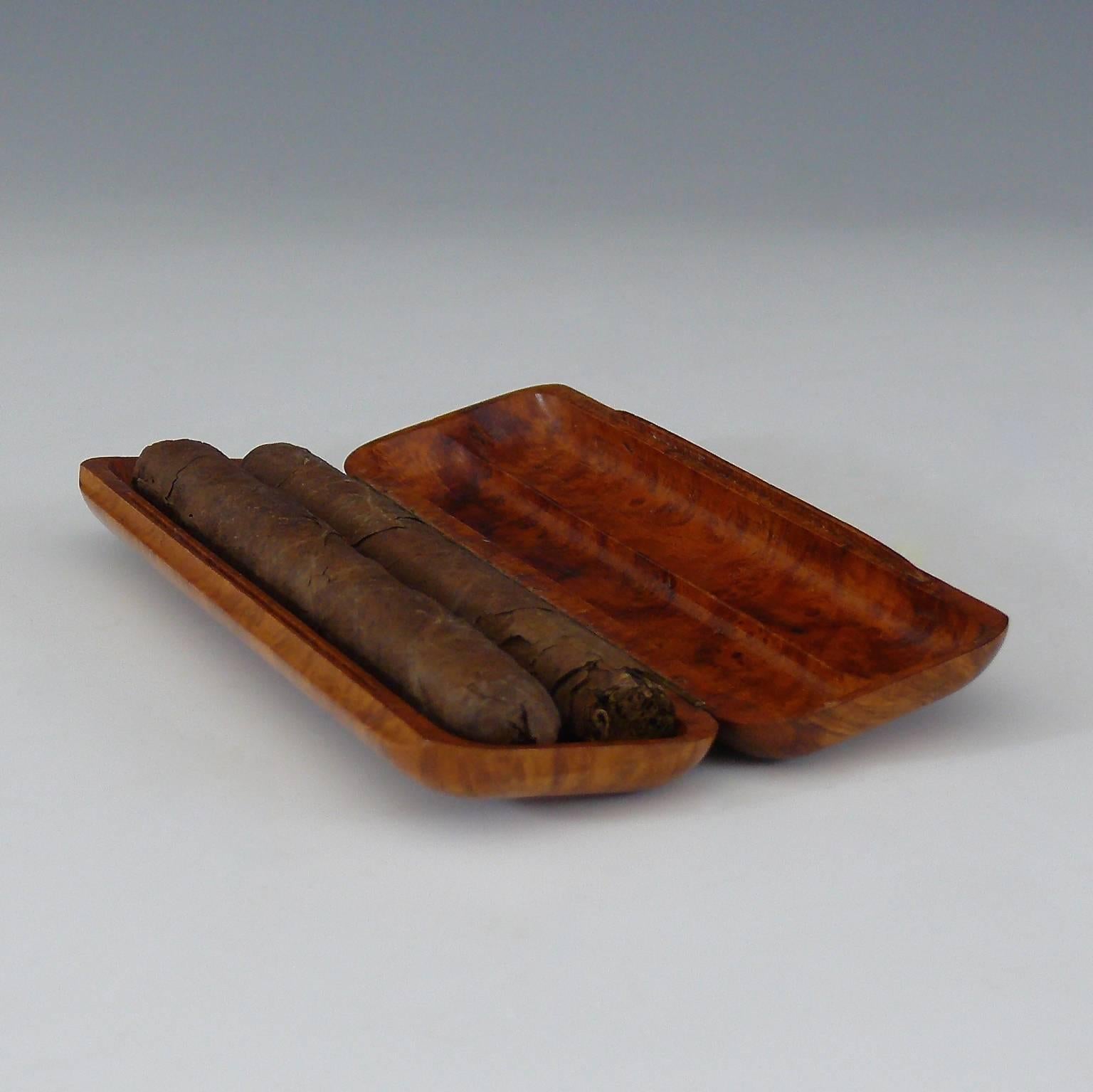 Karelian Birch Cigar Case In Excellent Condition In London, GB