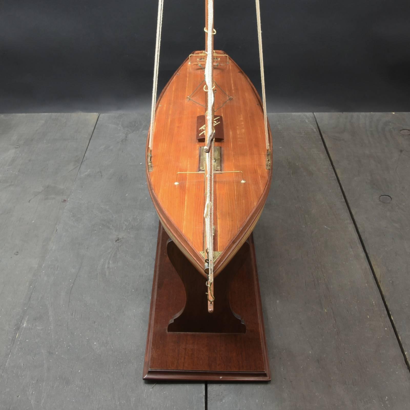 Pond Yacht model 'Grace' c1935 2