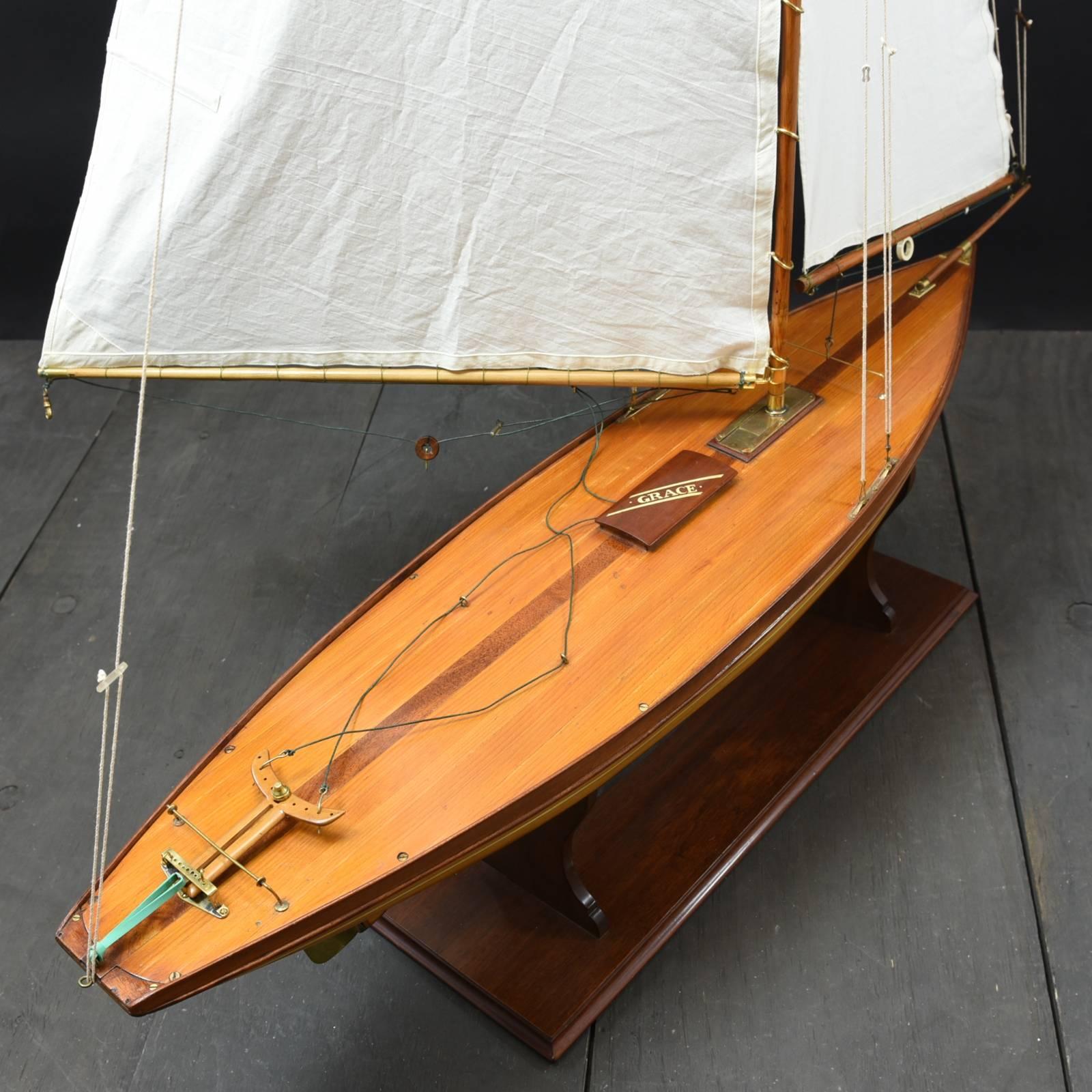 Pond Yacht model 'Grace' c1935 3