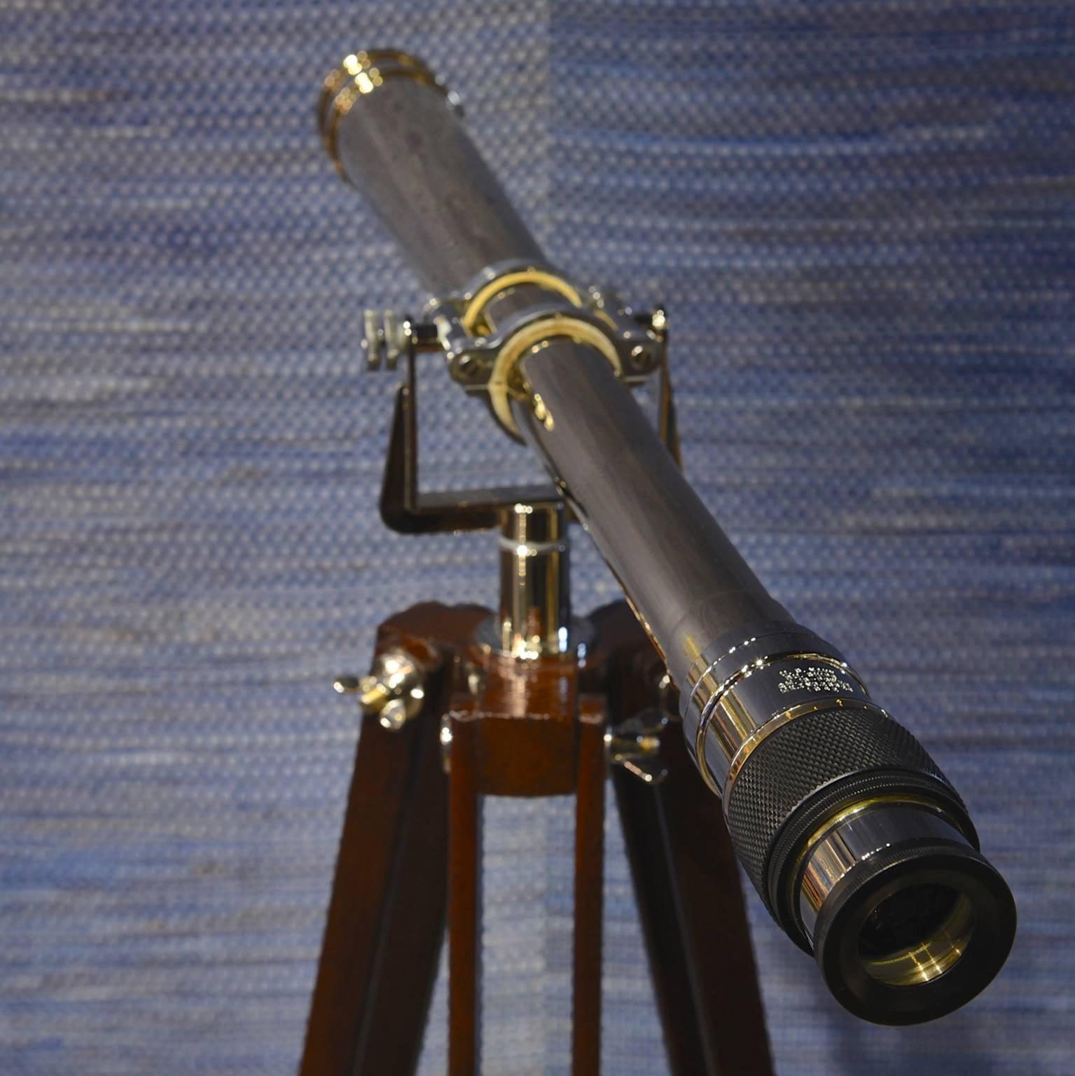 WW II US Navy Spyglass Telescope In Excellent Condition In London, GB