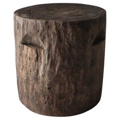 Antiker japanischer antiker Holz-Couchtisch / Beistelltisch / Wabi-sabi Rustikaler Couchtisch