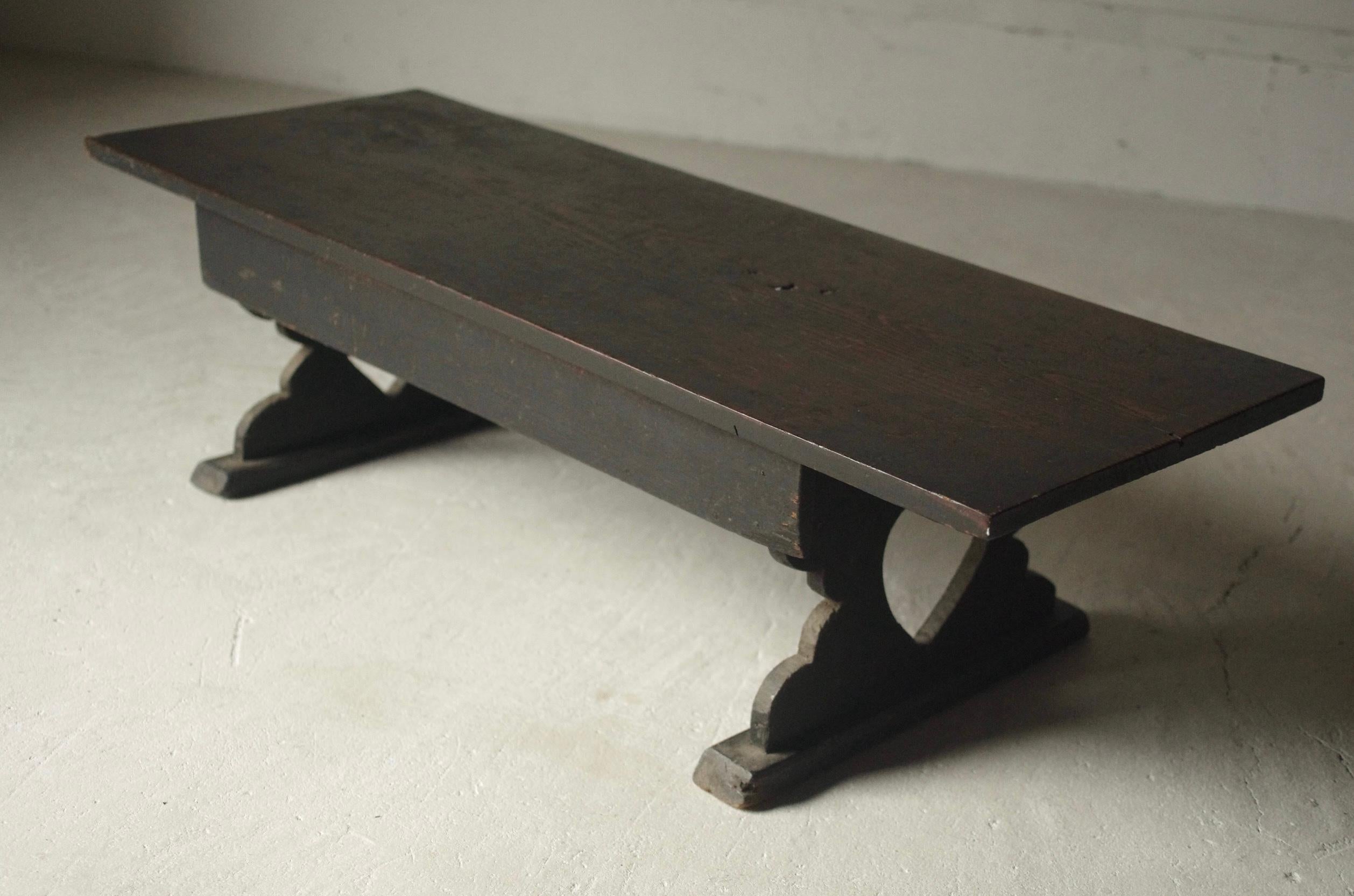 Wood Japanese Antique Low Table / Coffee Table / 1868-1912s / Wabi-sabi Mingei For Sale