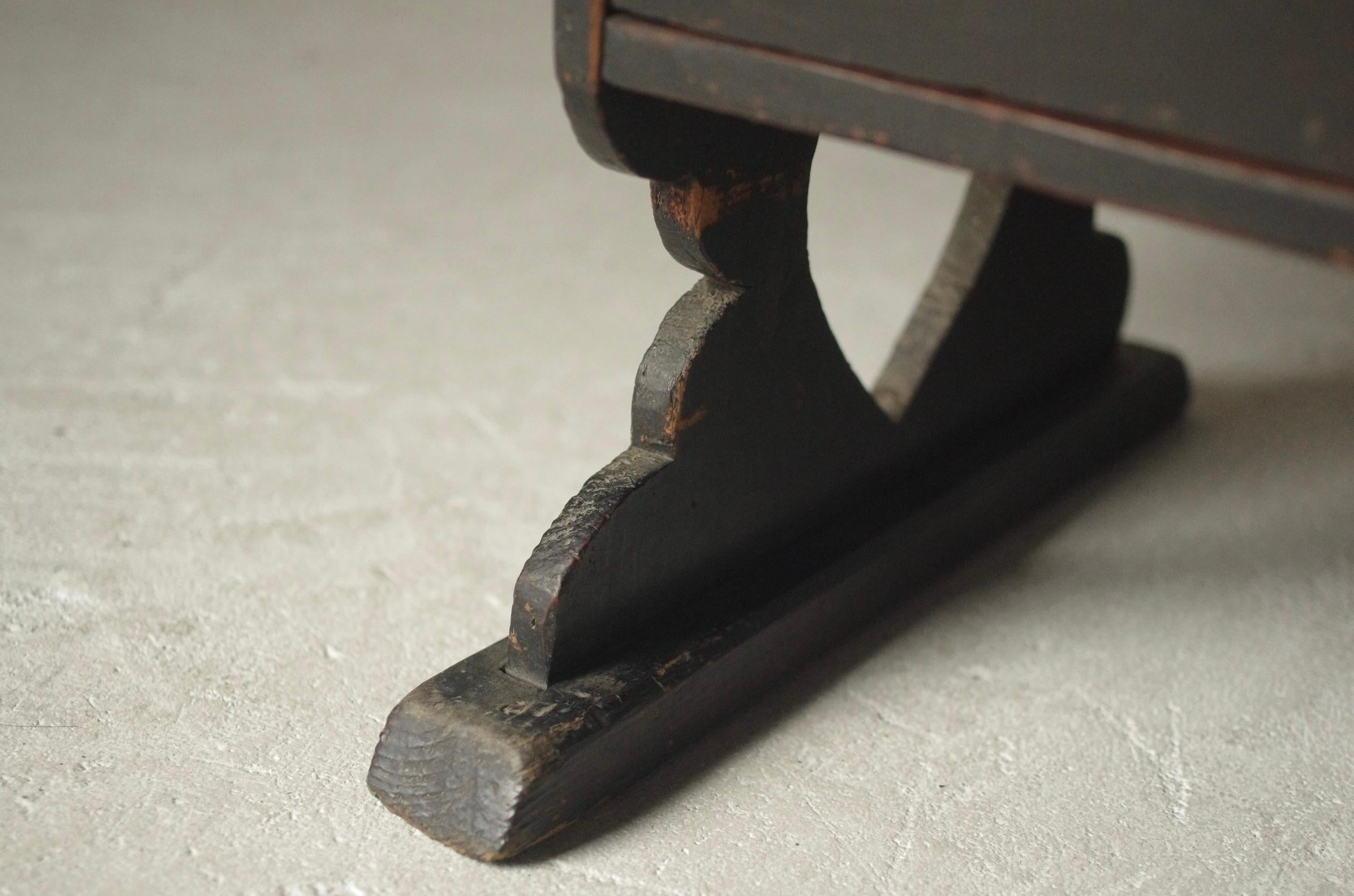 19th Century Japanese Antique Low Table / Coffee Table / 1868-1912s / Wabi-sabi Mingei For Sale
