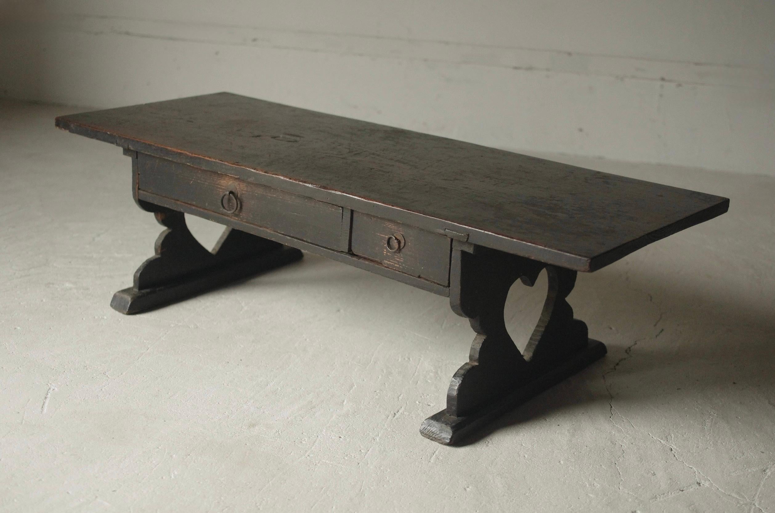 Japanese Antique Low Table / Coffee Table / 1868-1912s / Wabi-sabi Mingei For Sale 12