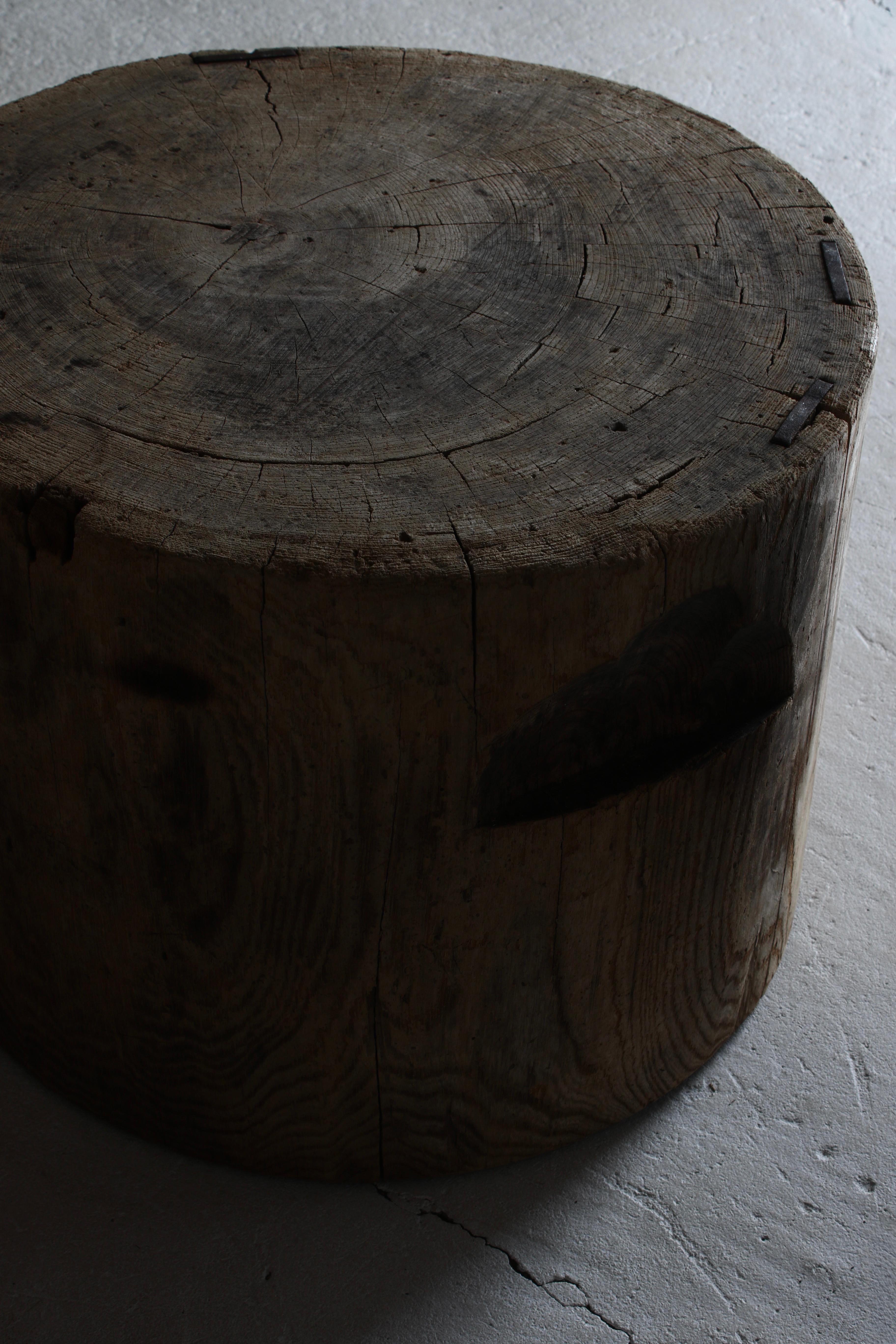 Japonais Table basse/ table d'appoint japonaise en bois ancien/ 1868-1912s Wabi-sabi Primitive en vente