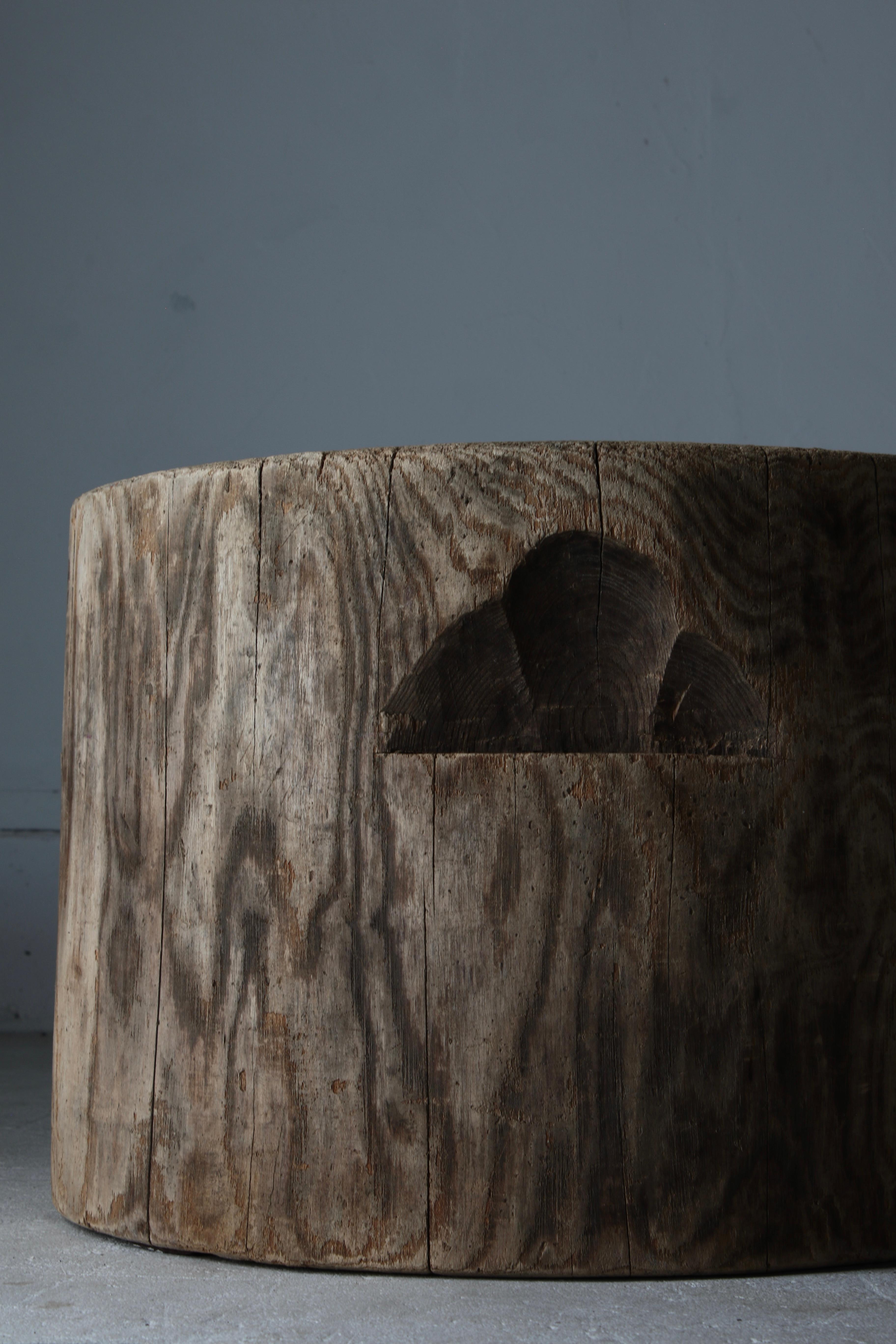 Table basse/ table d'appoint japonaise en bois ancien/ 1868-1912s Wabi-sabi Primitive en vente 3