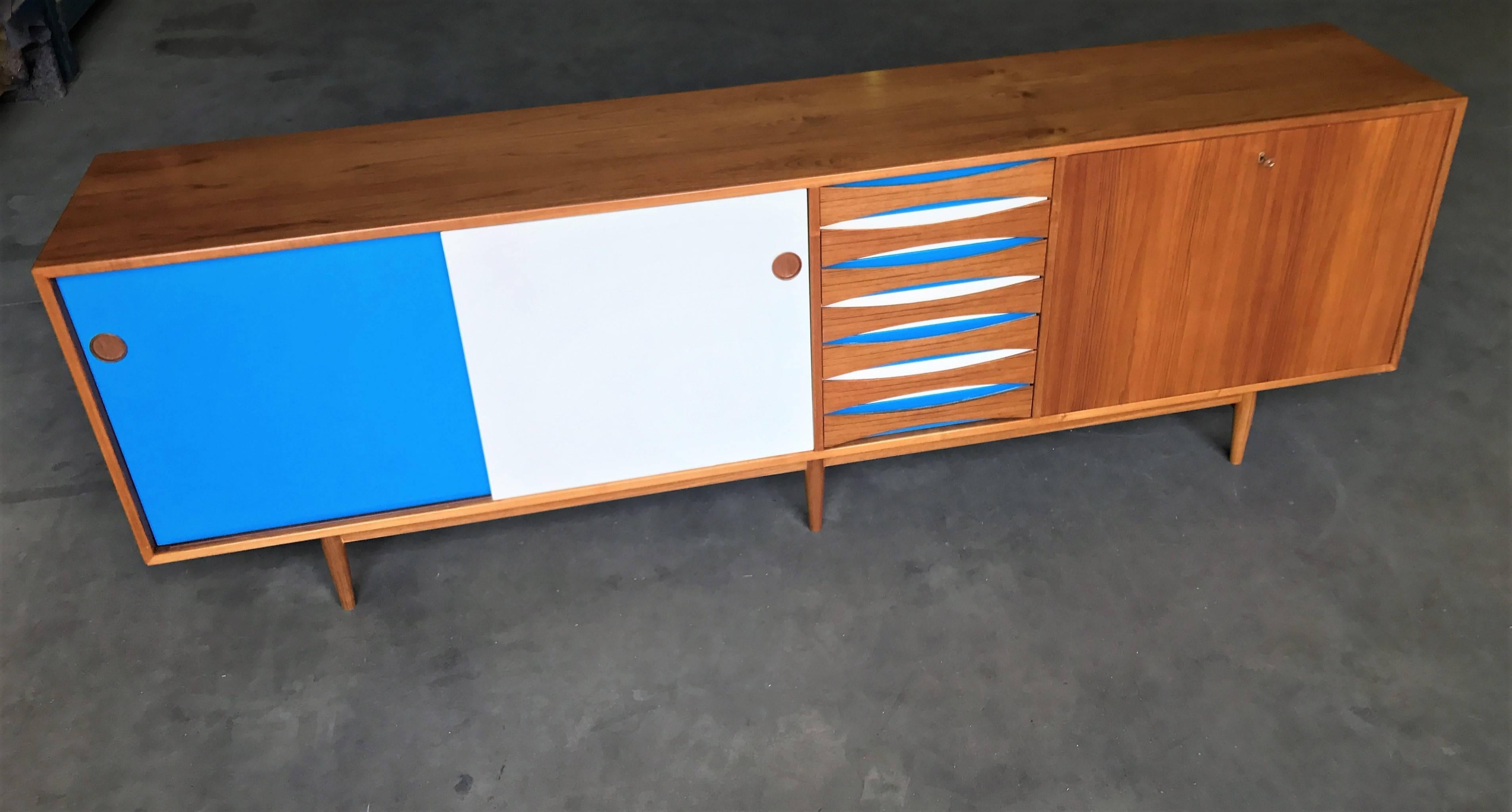 Danish Arne Vodder Sideboard Model 29A for Sibast