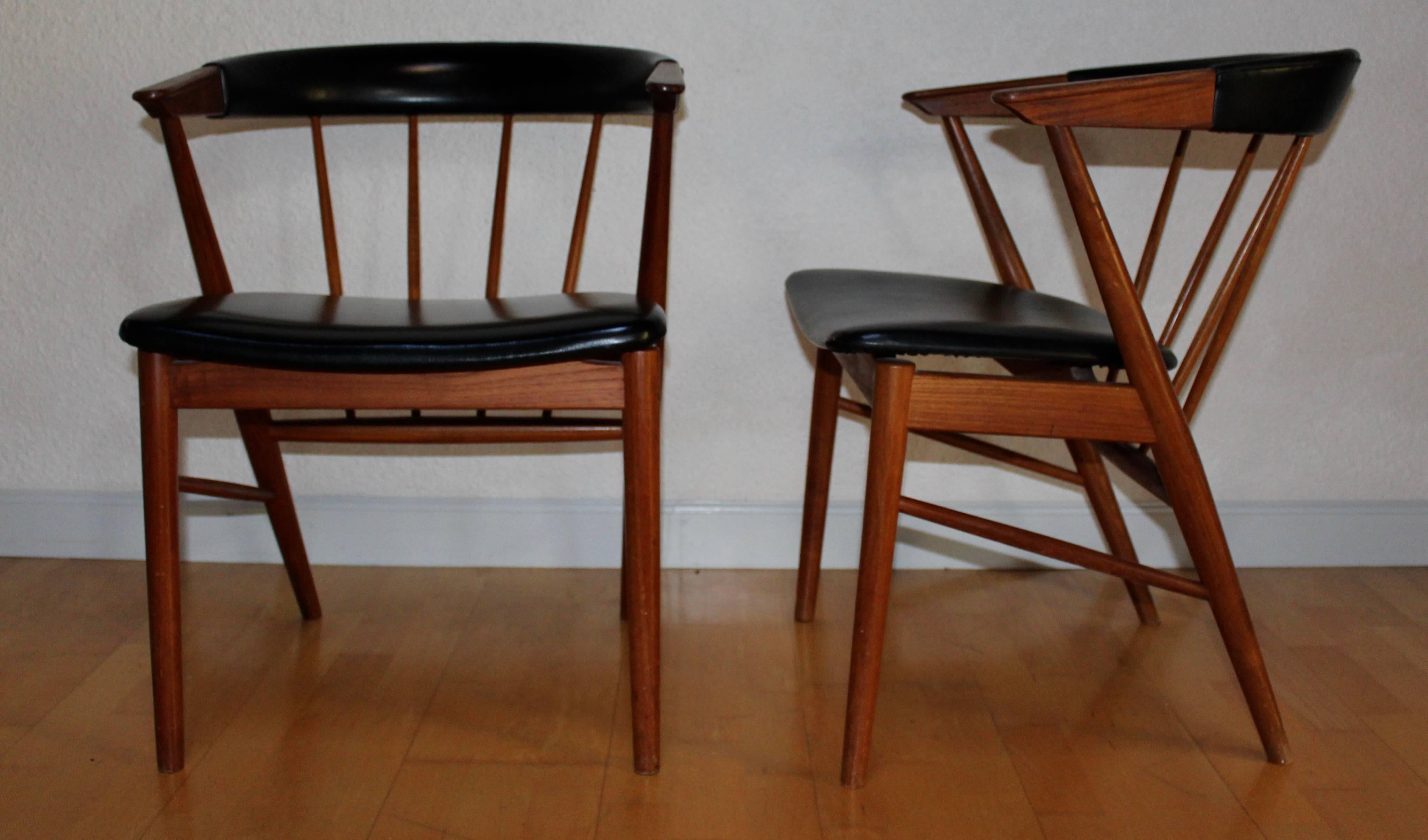 Arne Vodder a pair of teak armchair for Sibast
in perfect condition.