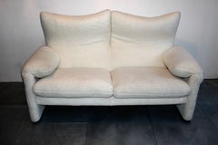 Cassina Maralunga Designer Sofa Wool White Two-Seat Function Couch Modern