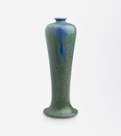 Jarrón de Ruskin Pottery con esmalte verde y azul, con forma de «meiping»