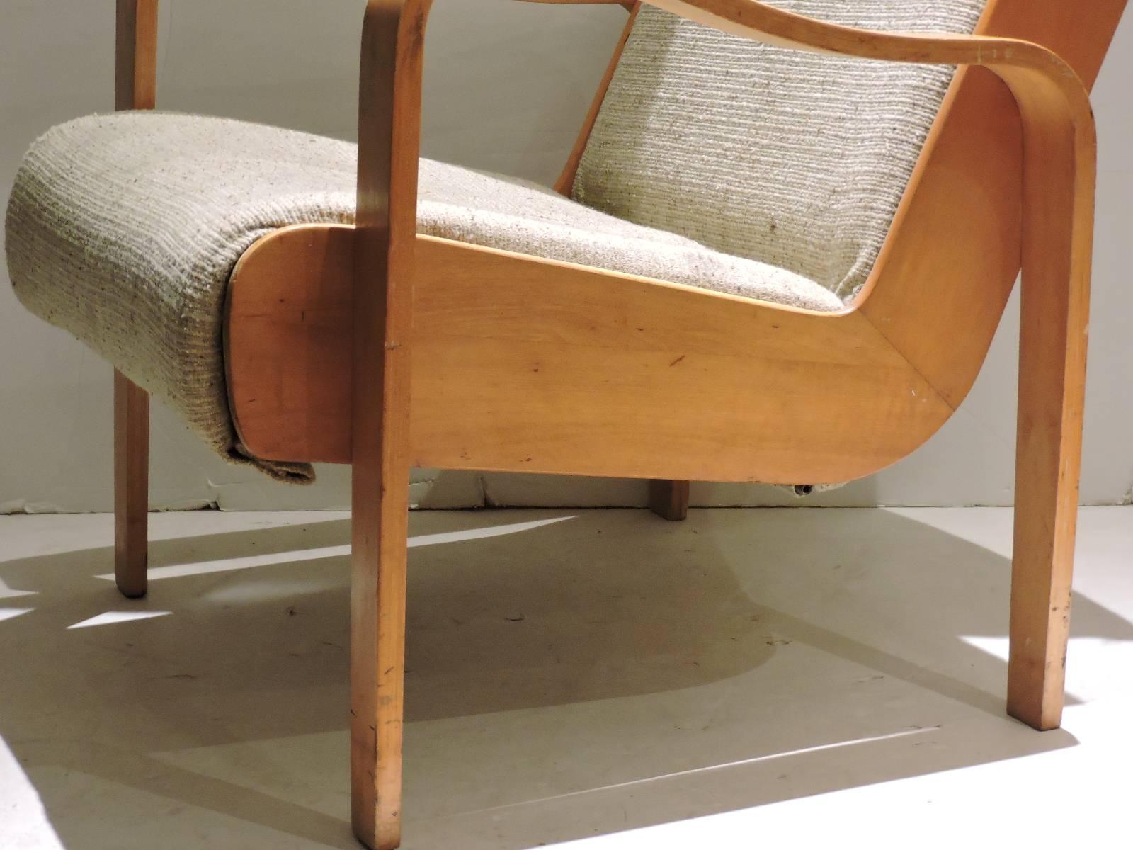 bent wood lounge chair