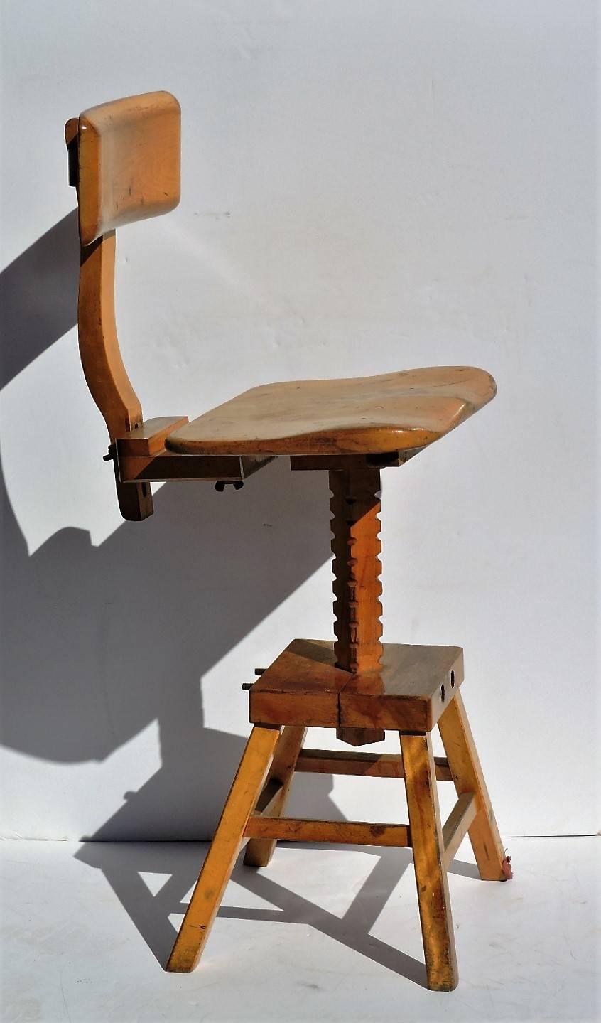 Antique Industrial Adjustable Drafting Sculptors Stool In Excellent Condition In Rochester, NY