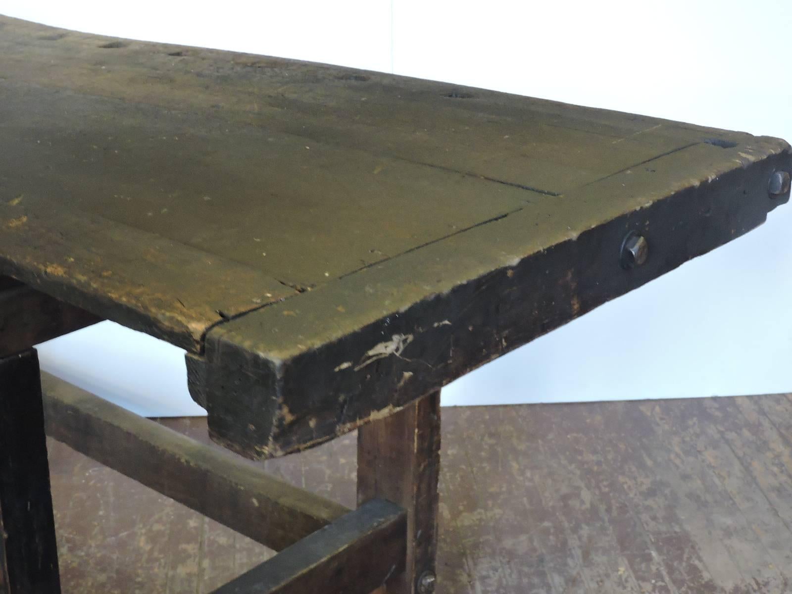 Antique American Industrial Carpenters Work Table Bench In Good Condition In Rochester, NY