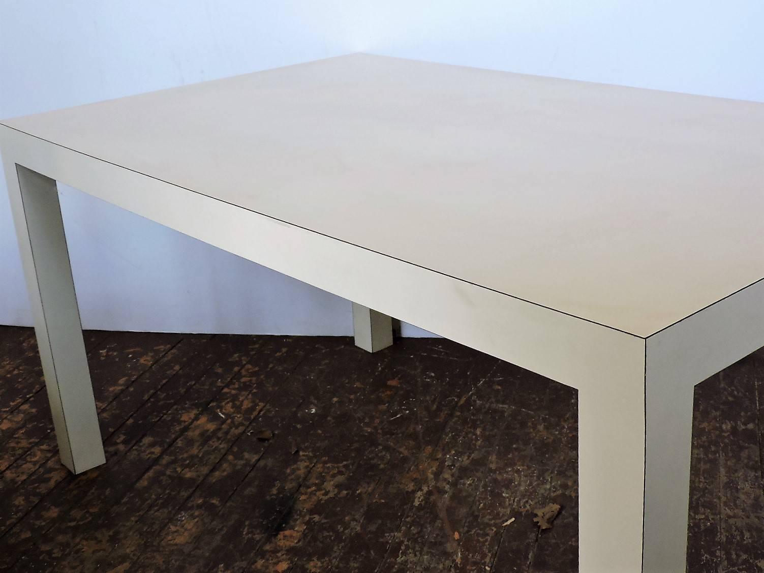 Laminated Large White Laminate Parsons Table