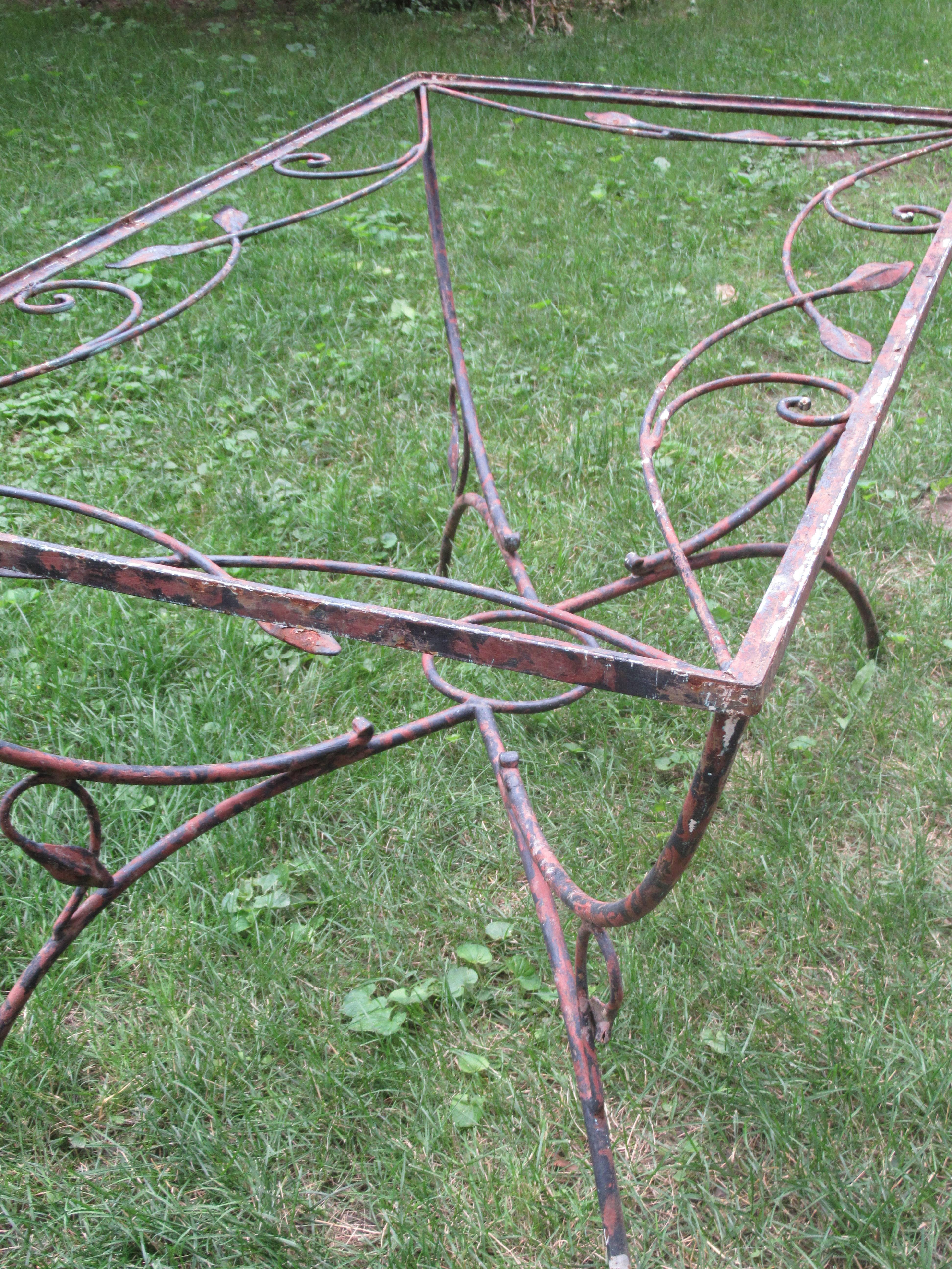 Wrought Iron Garden Dining Table Salterini In Good Condition In Rochester, NY