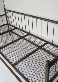 Classical Iron Daybed