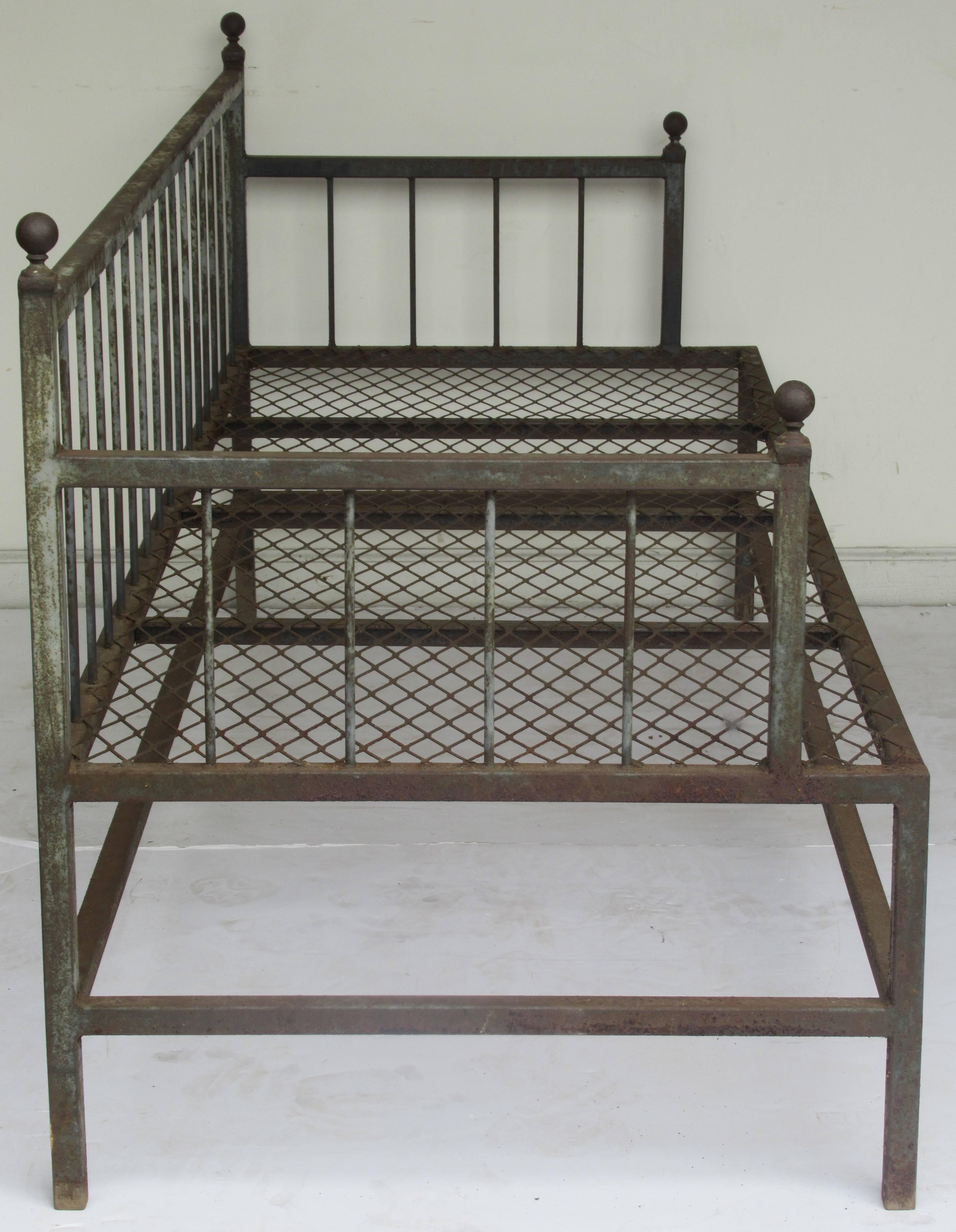 Classical Iron Daybed  4
