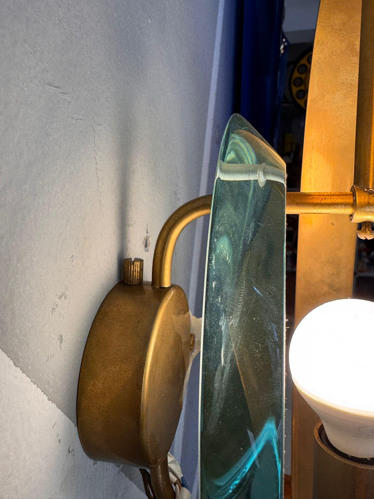 Coppia di lampade da parete Max Ingrand per Fontana Arte in vendita 3