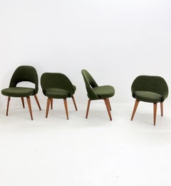 Set of Four Eero Saarinen Executive Chairs for Knoll International, Mid-Century