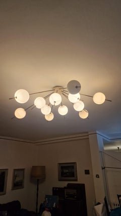 Angelo Lelii pour Arredoluce, lustre « Stella 12 » en laiton et verre dépoli, 1970
