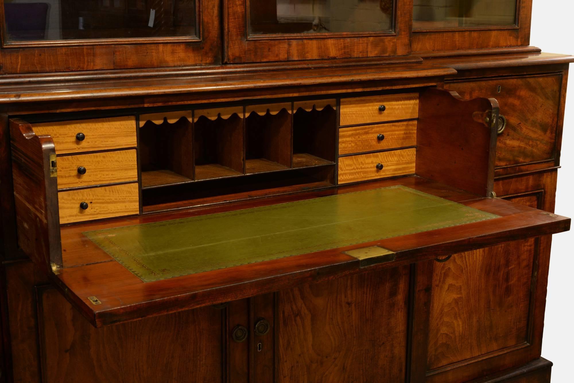 George III Mahogany Secrétaire Bookcase In Excellent Condition In Salisbury, GB