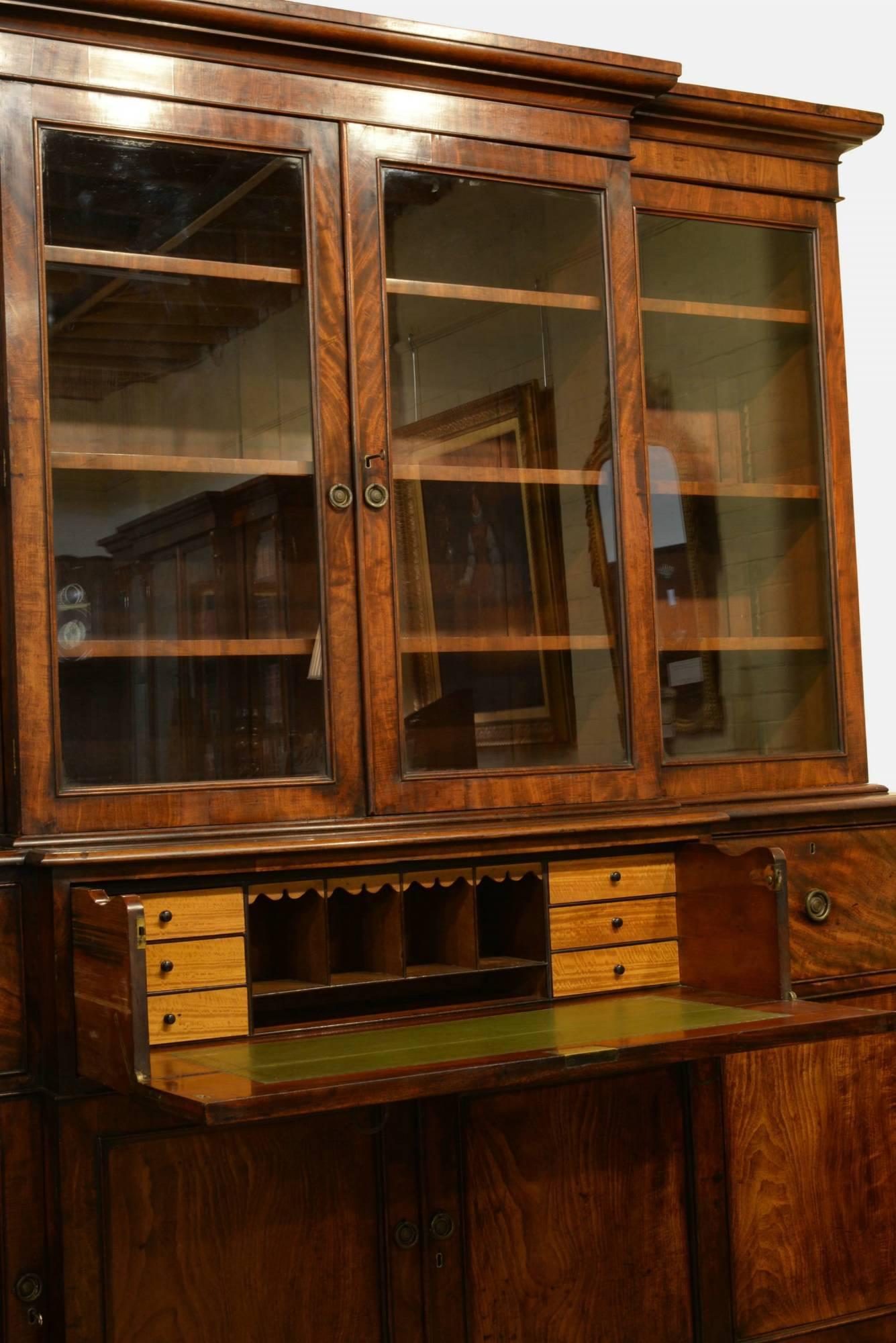 Early 19th Century George III Mahogany Secrétaire Bookcase