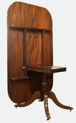 Georgian Mahogany Tilt-Top Breakfast Table