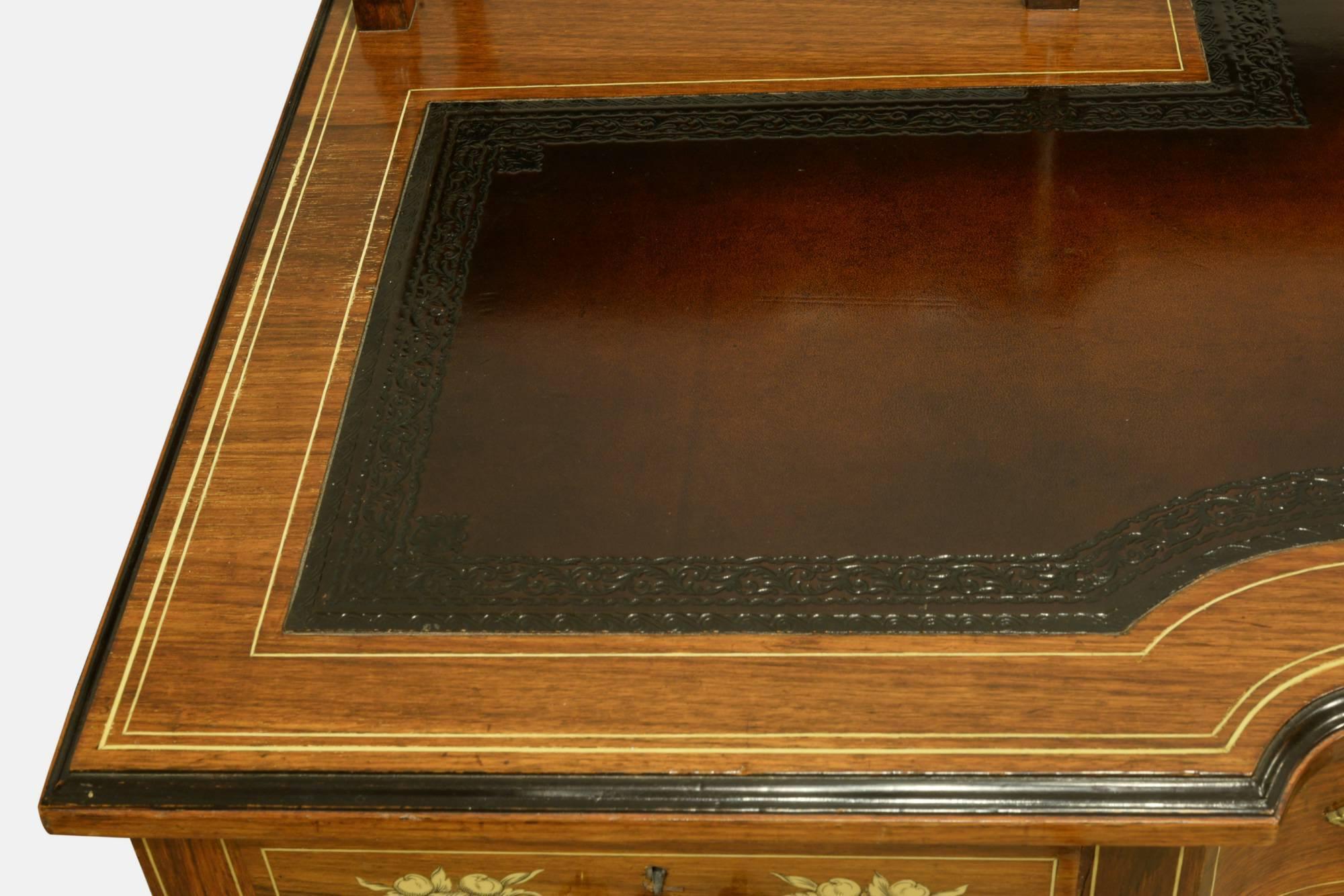 Edwardian Mahogany Inlaid Kneehole Desk In Excellent Condition For Sale In Salisbury, GB