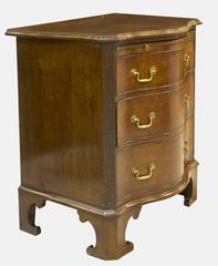 Mahogany Serpentine Chest of Drawers