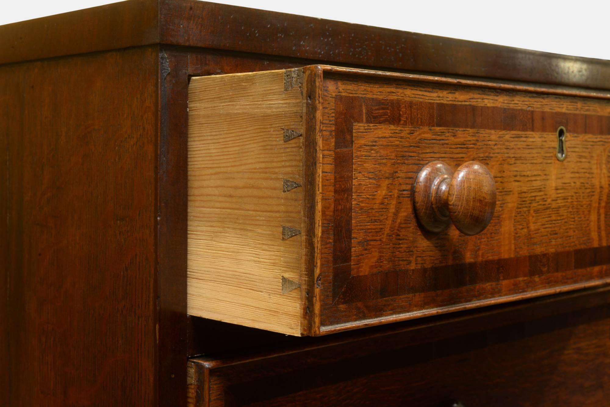 George III Oak Chest of Drawers In Excellent Condition In Salisbury, GB